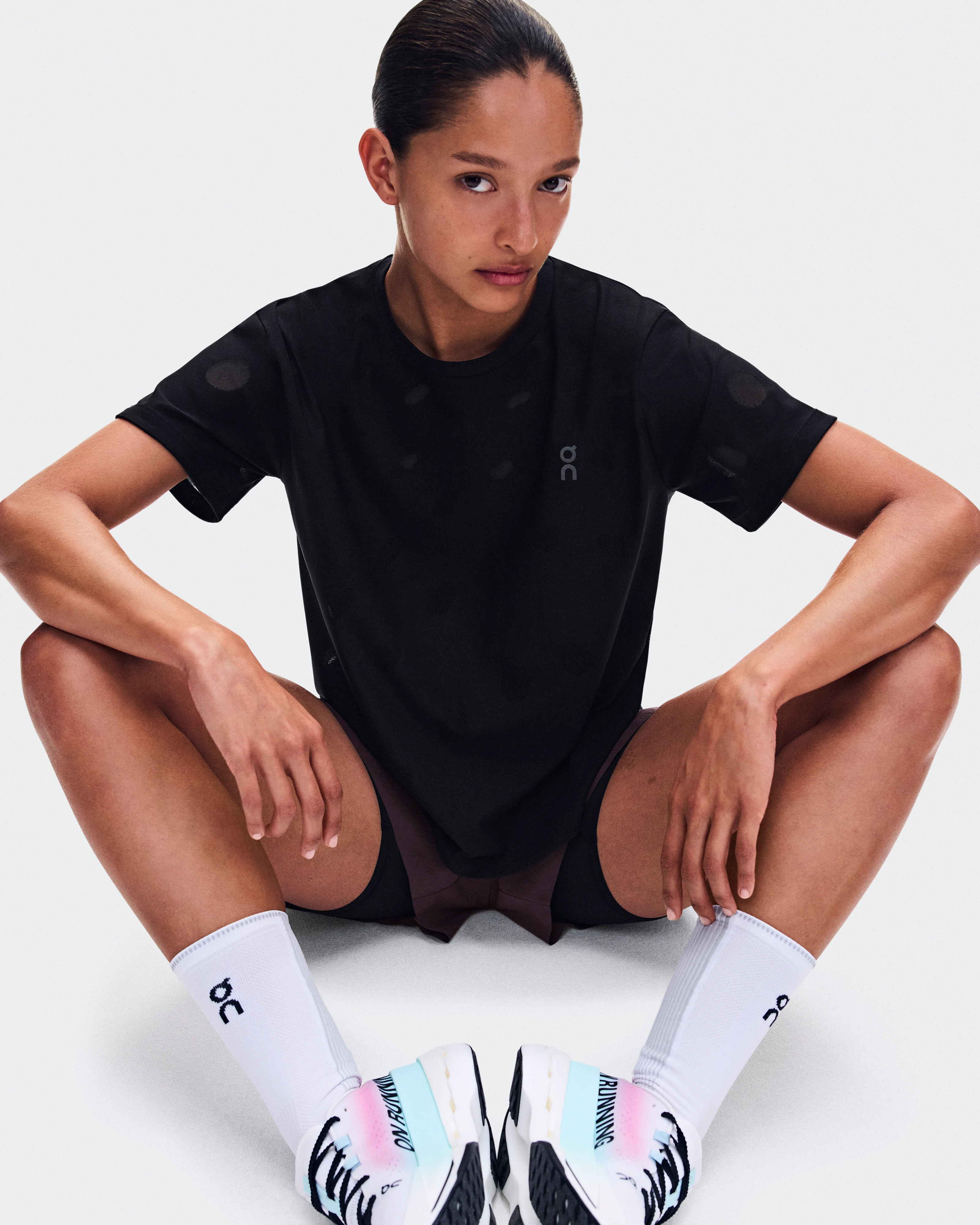 On Zero-T Breathe Black Women Tops and t-shirts