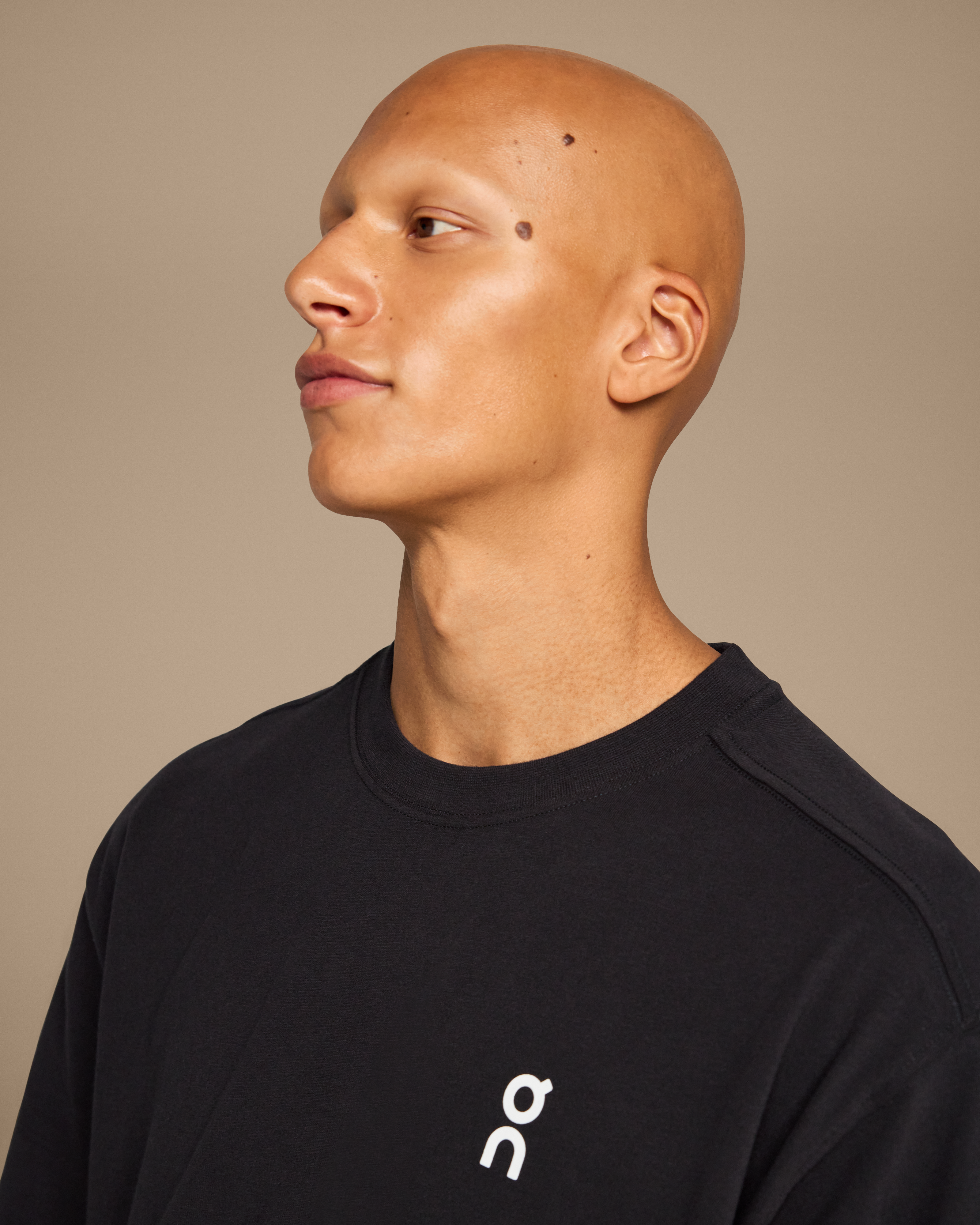On Club-T Black Men Tops and t-shirts