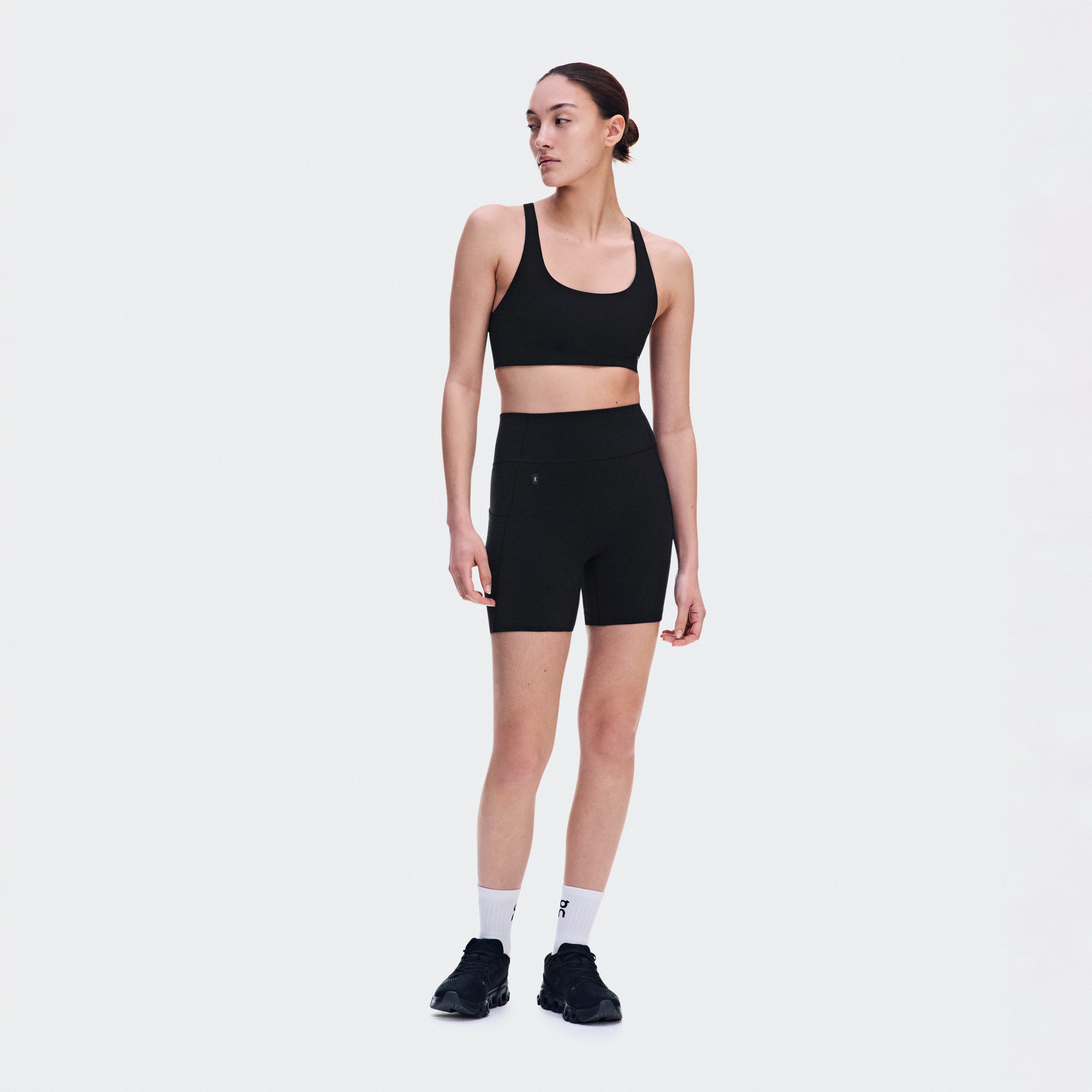 On Studio Leggings Short 6" Black Women – Low-impact training Tights
