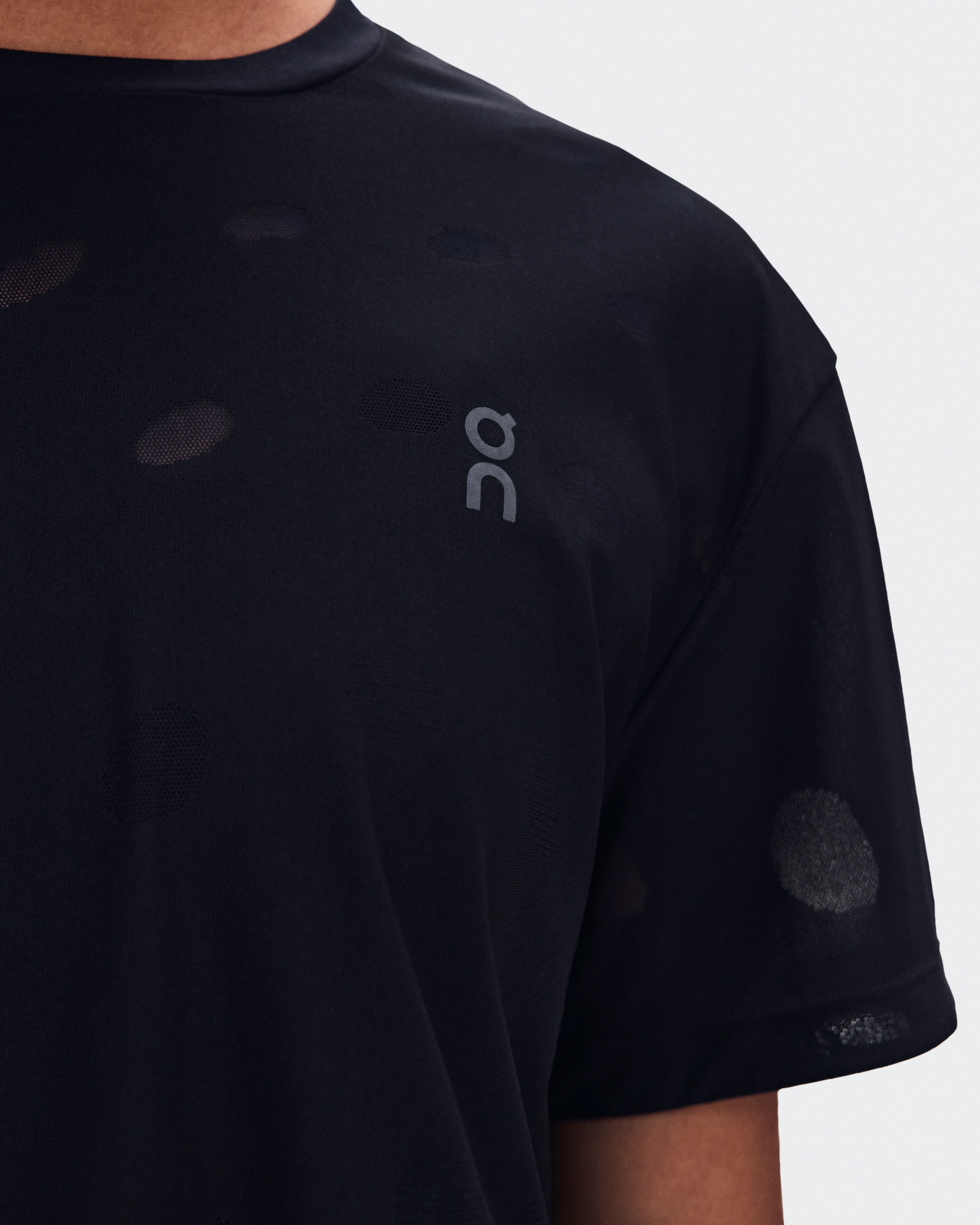 On Zero-T Breathe Black Women Tops and t-shirts
