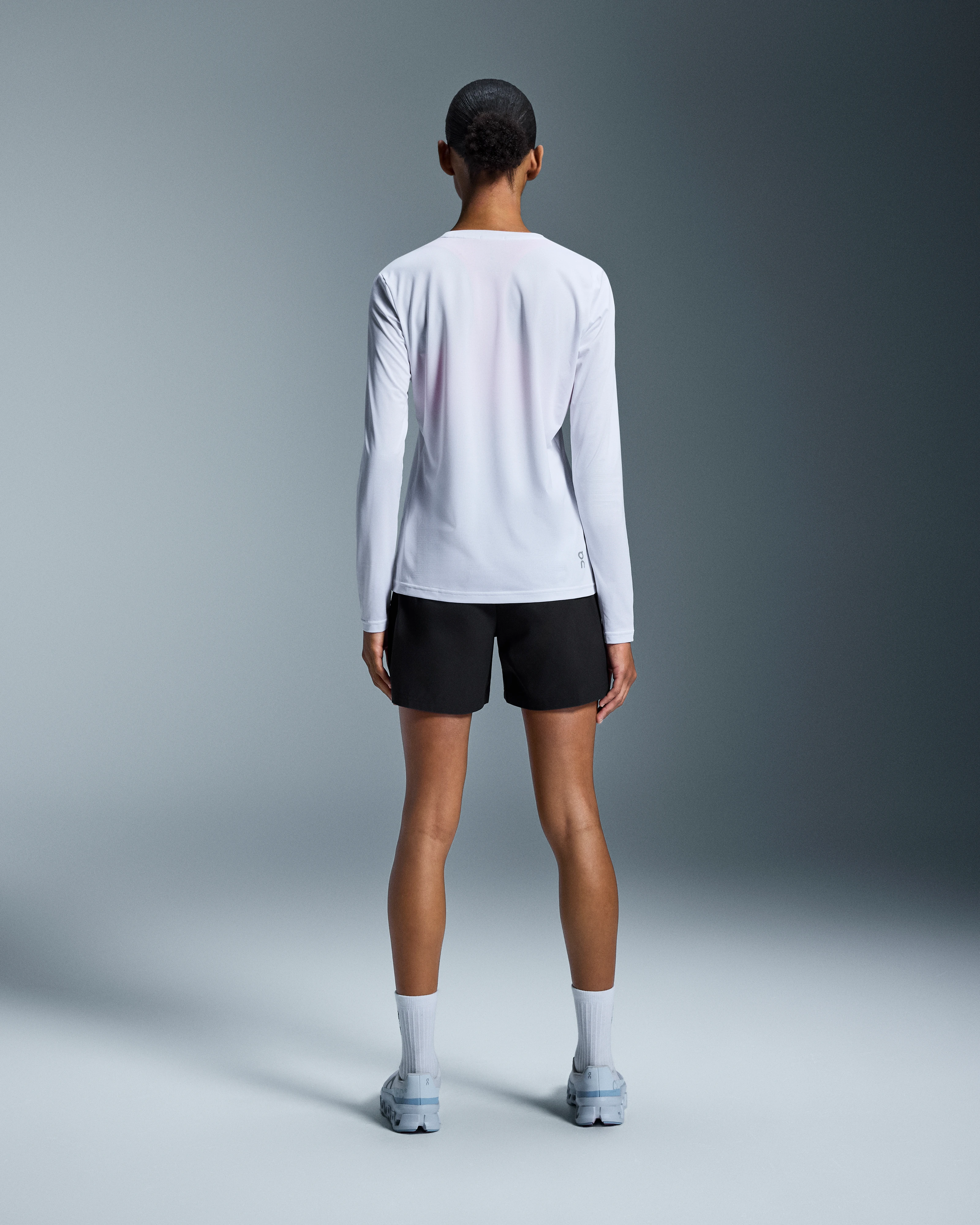 On Core Long-T White Women Tops and t-shirts