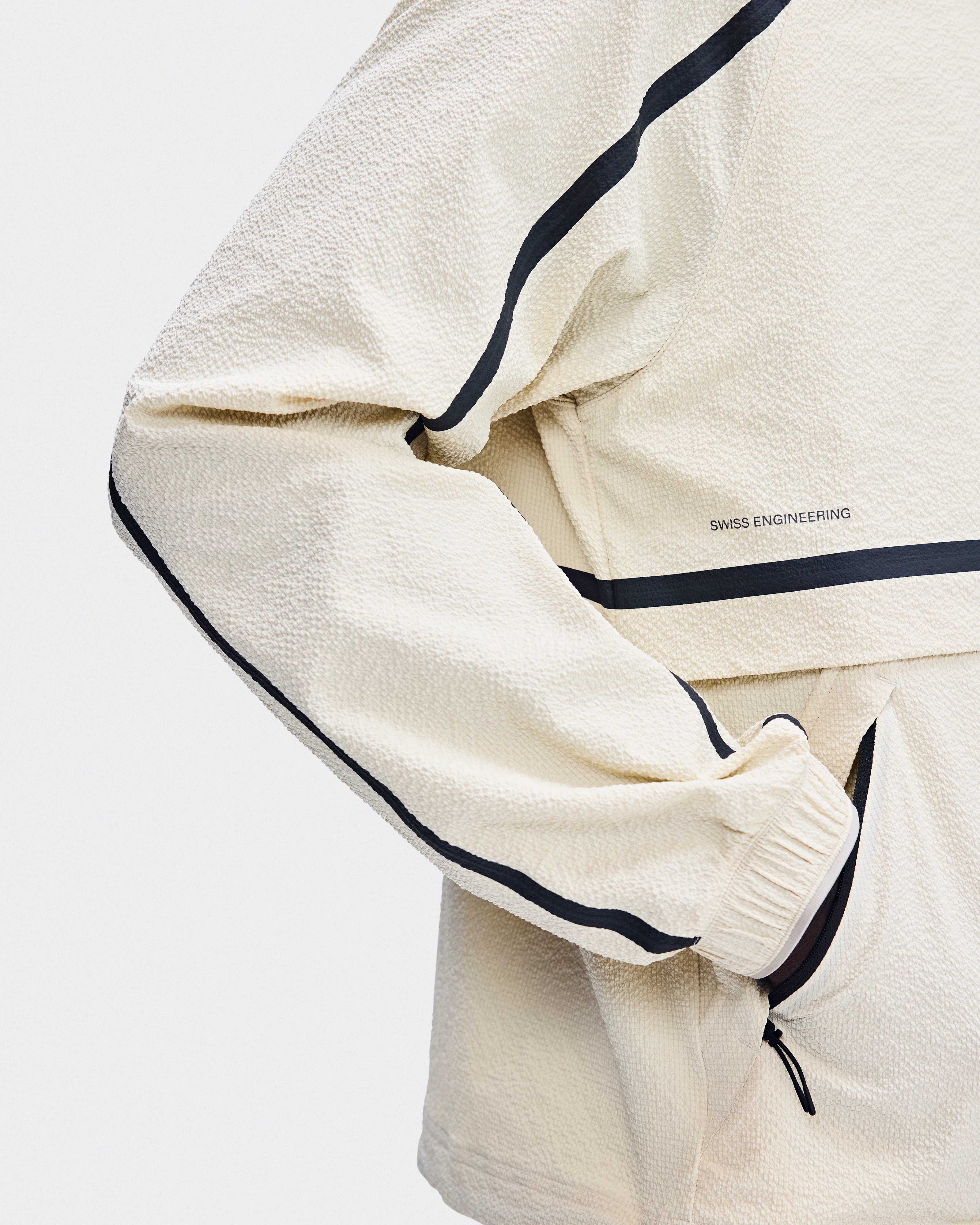 On Performance Volt Jacket Hare Men Jackets
