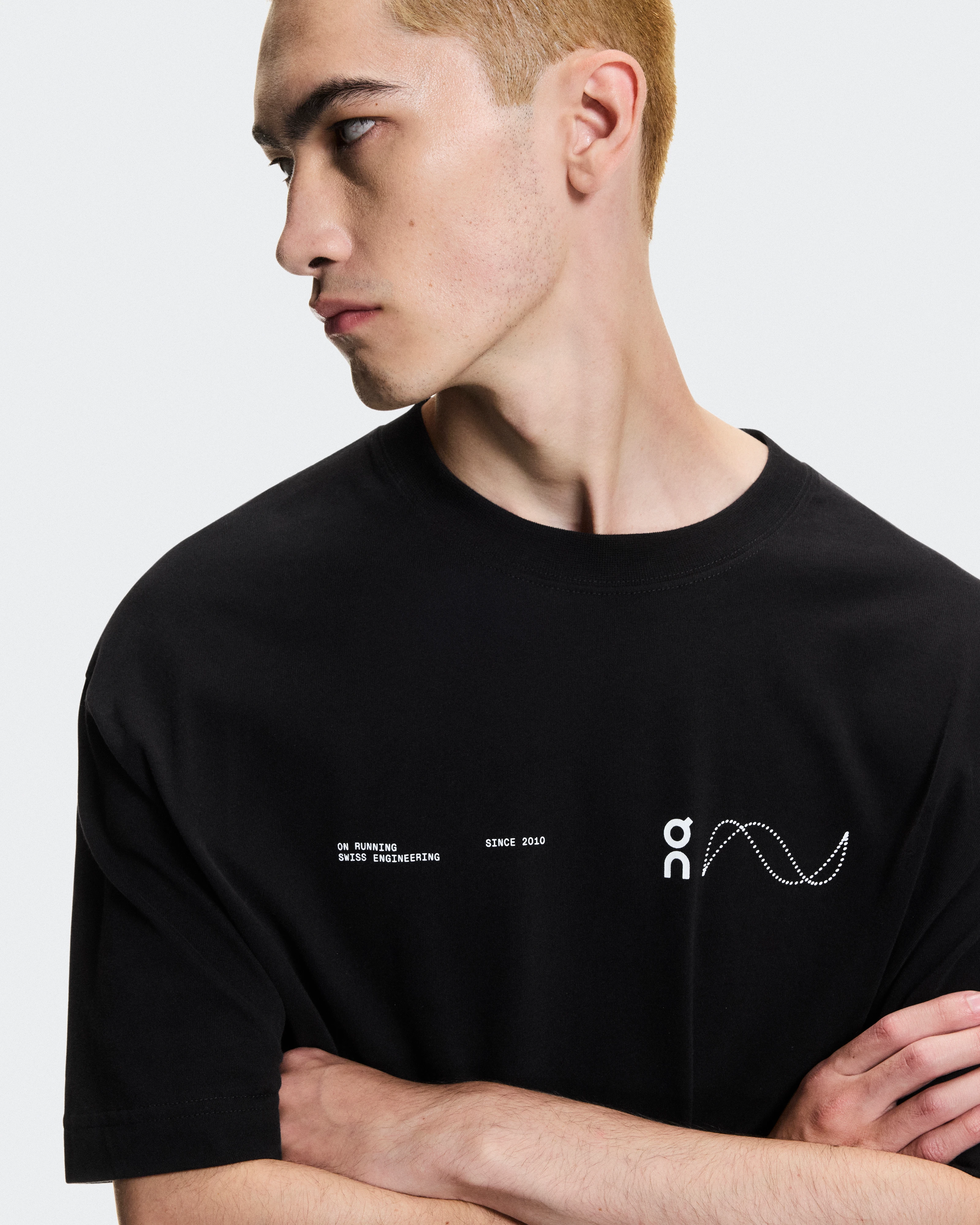On Club-T Avant Black Men Tops and t-shirts
