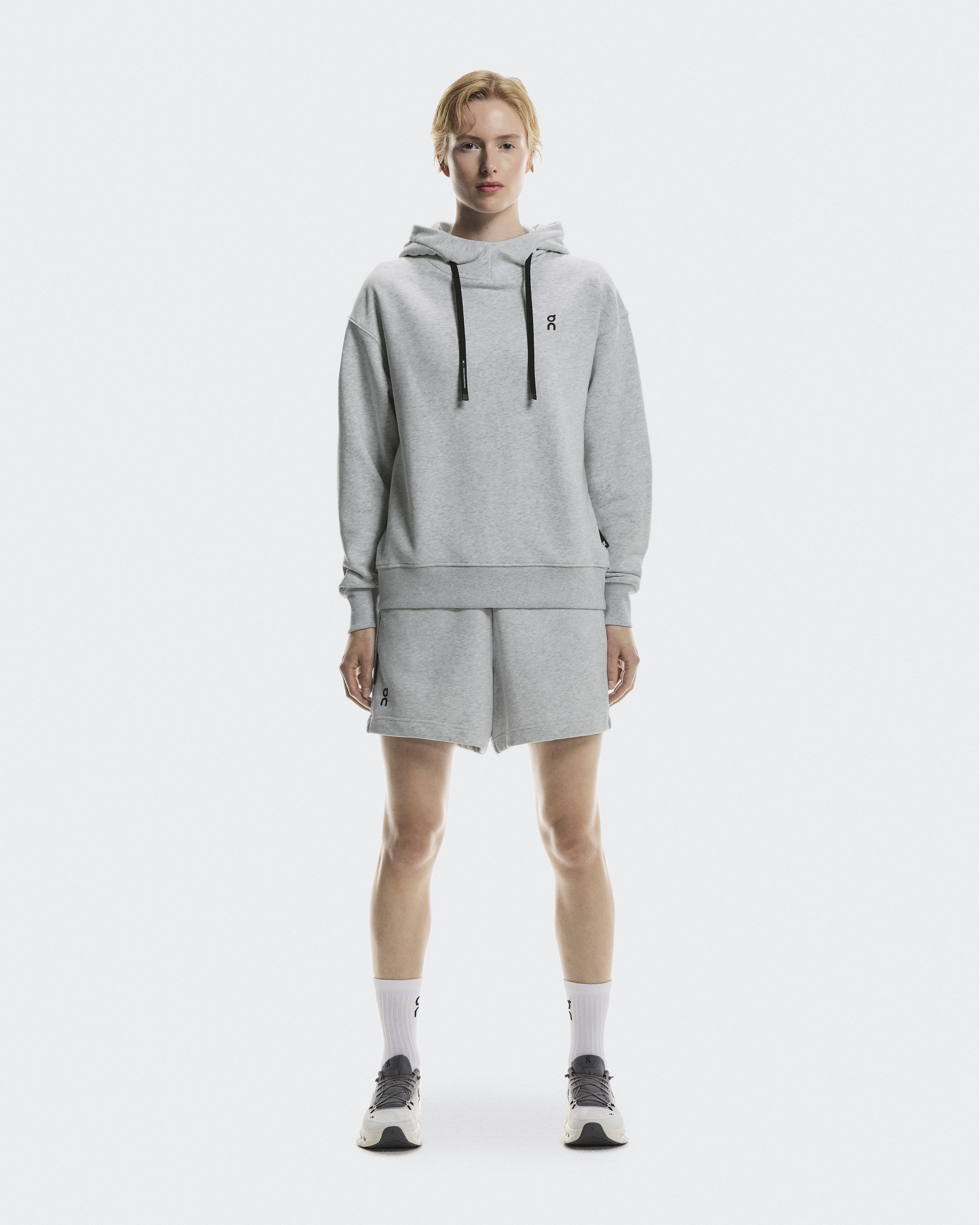 Club Hoodie Graphic in Heather