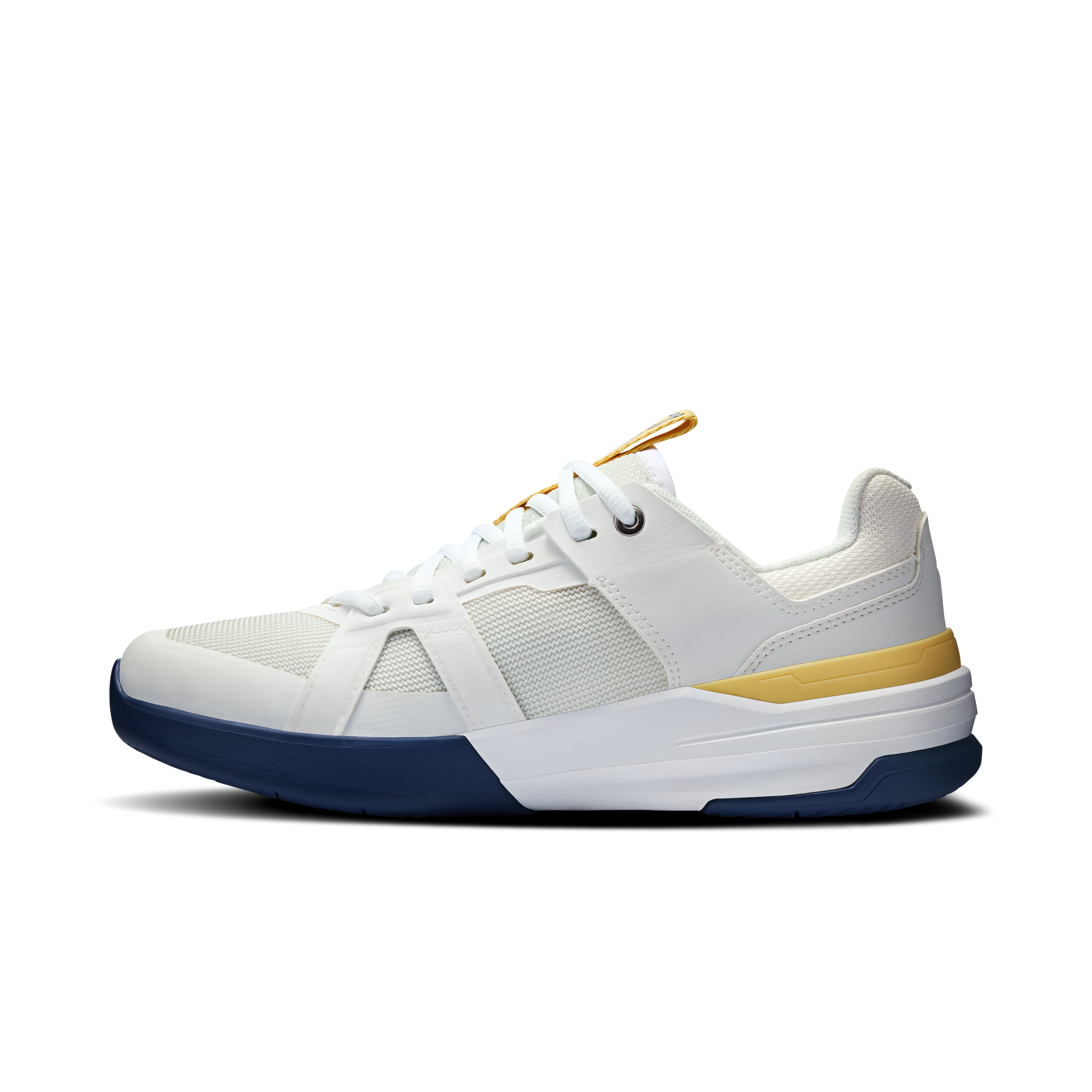 On THE ROGER Clubhouse Pro Youth White & Currant Youth Active life Shoes