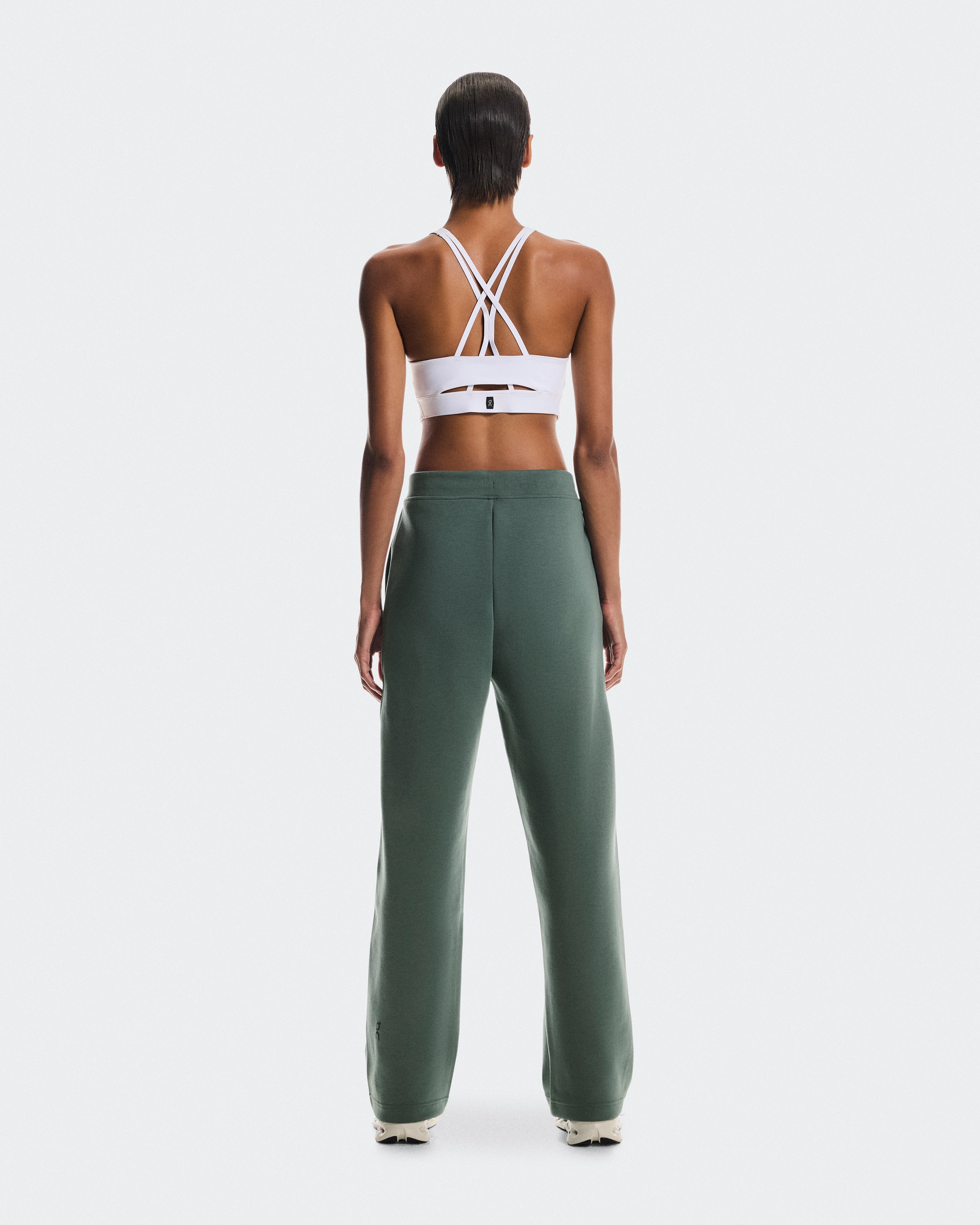 On Focus Tech Sweatpants Olive Women Pants