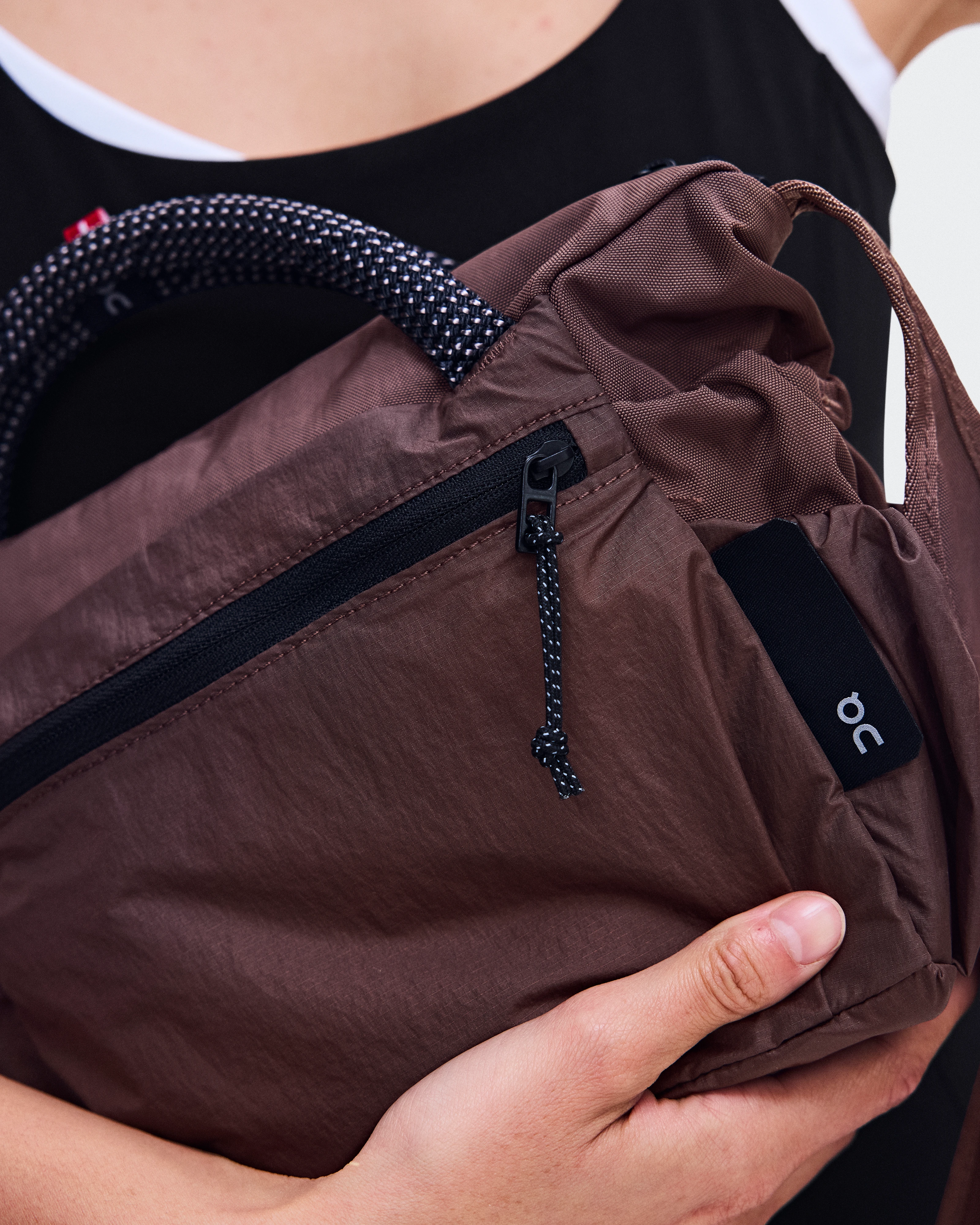 On Track Pack Mini Elite Cacao & Black Unisex Bags