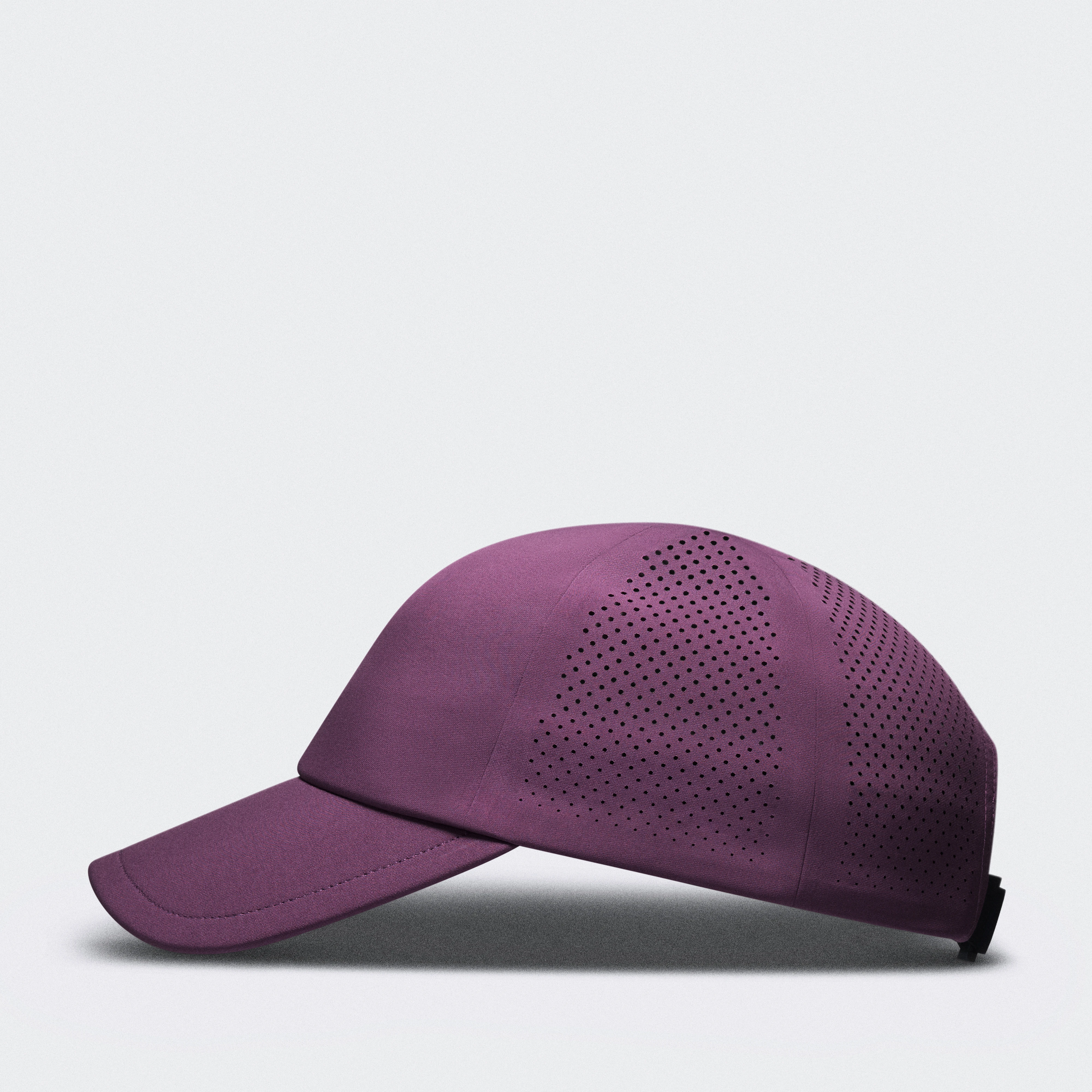 On Court Cap Cassis Unisex – Tennis, lightweight, ventilated Headwear