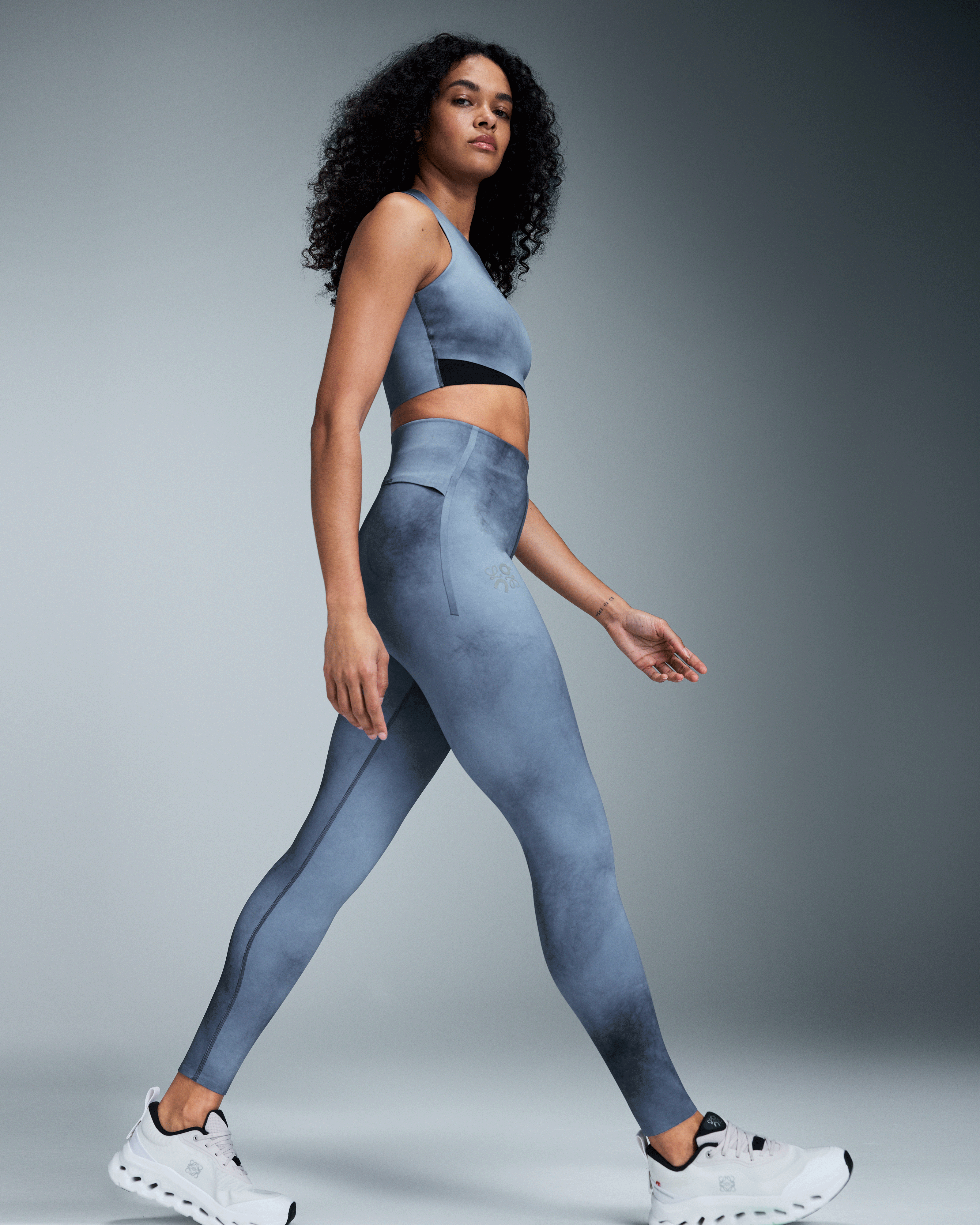 On Active Tights LOEWE Blue & Multicolor Women Tights