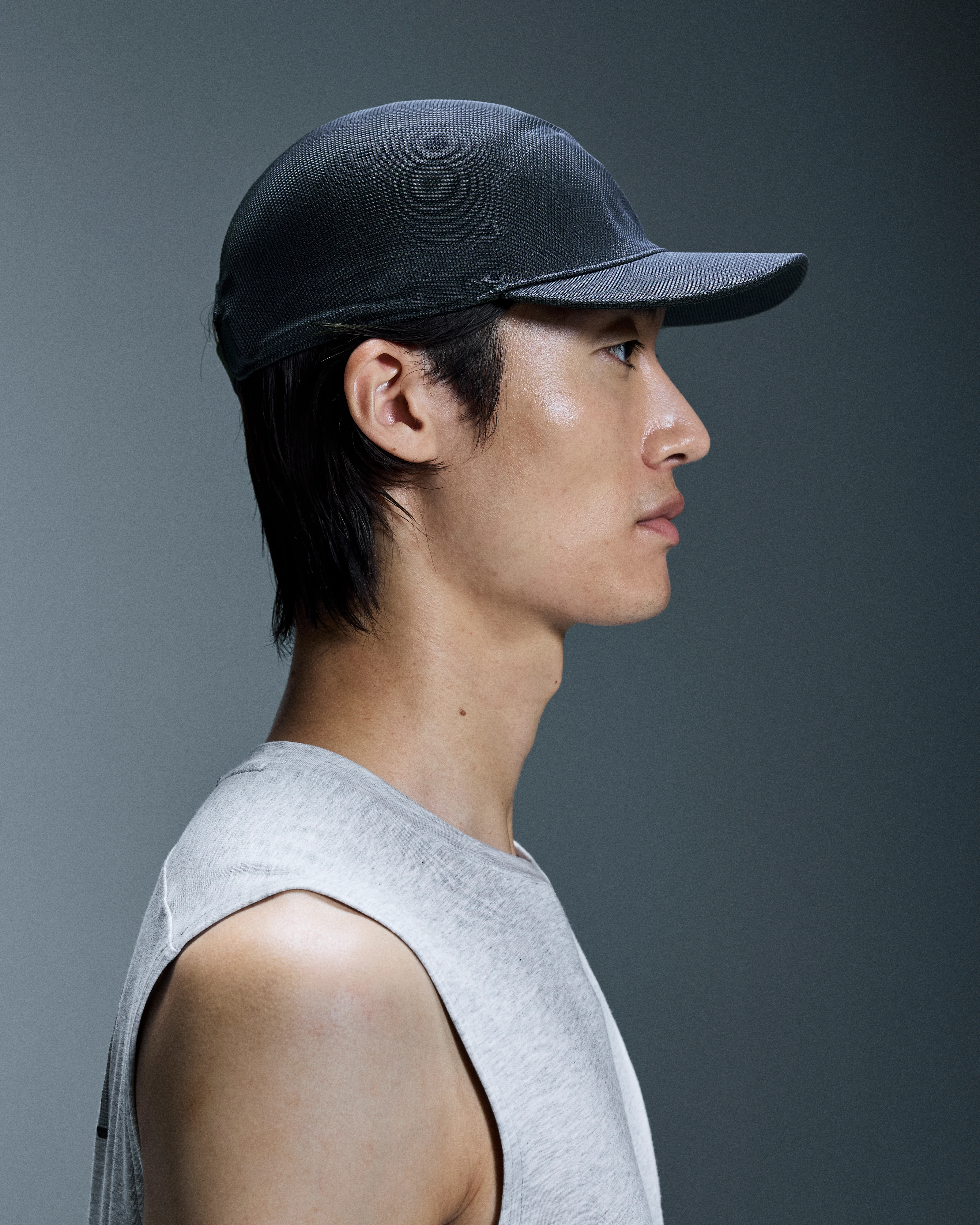 On Moulded Cap Navy Unisex Headwear