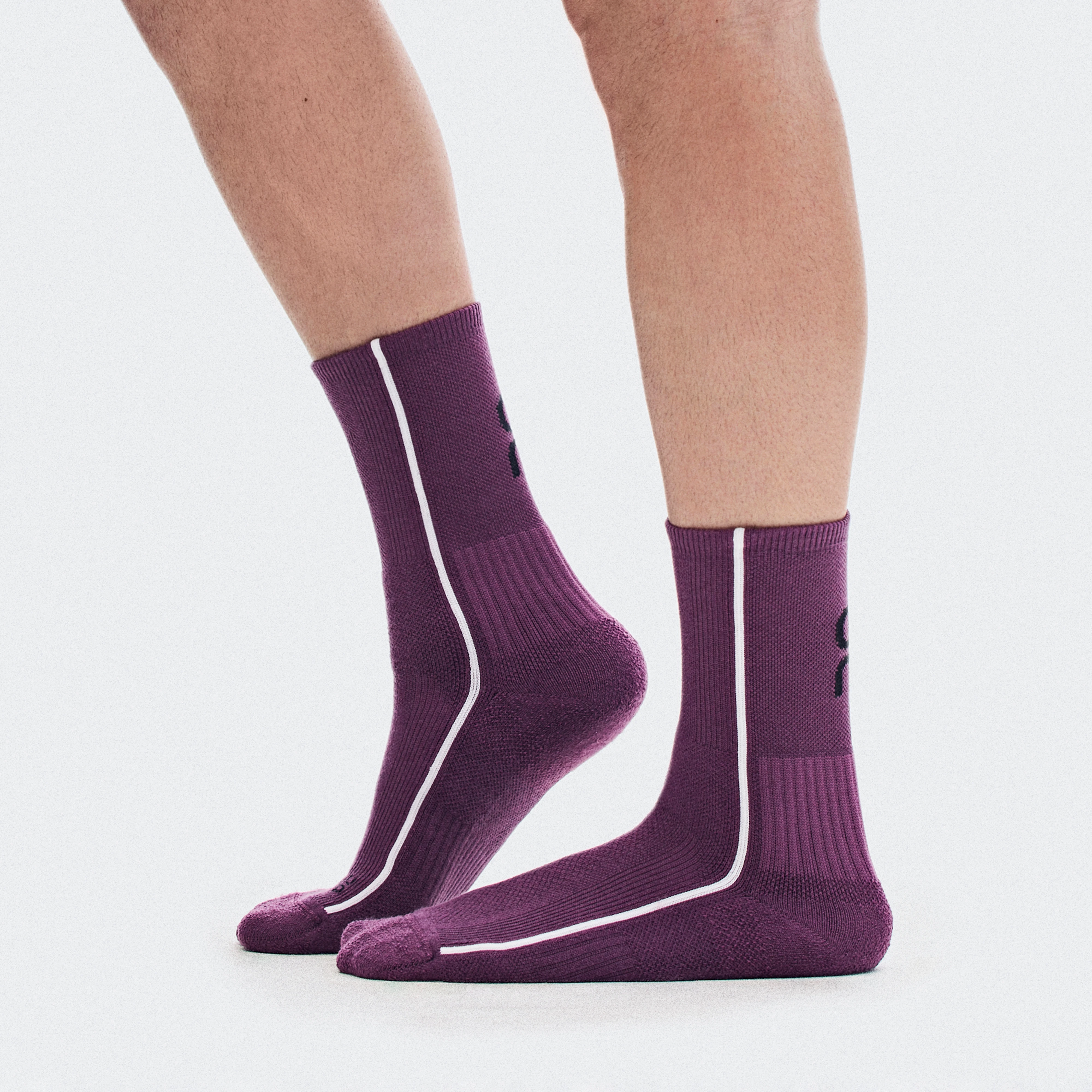 On Court Sock High Cassis & White Unisex – Performance tennis, cushioned, breathable Socks