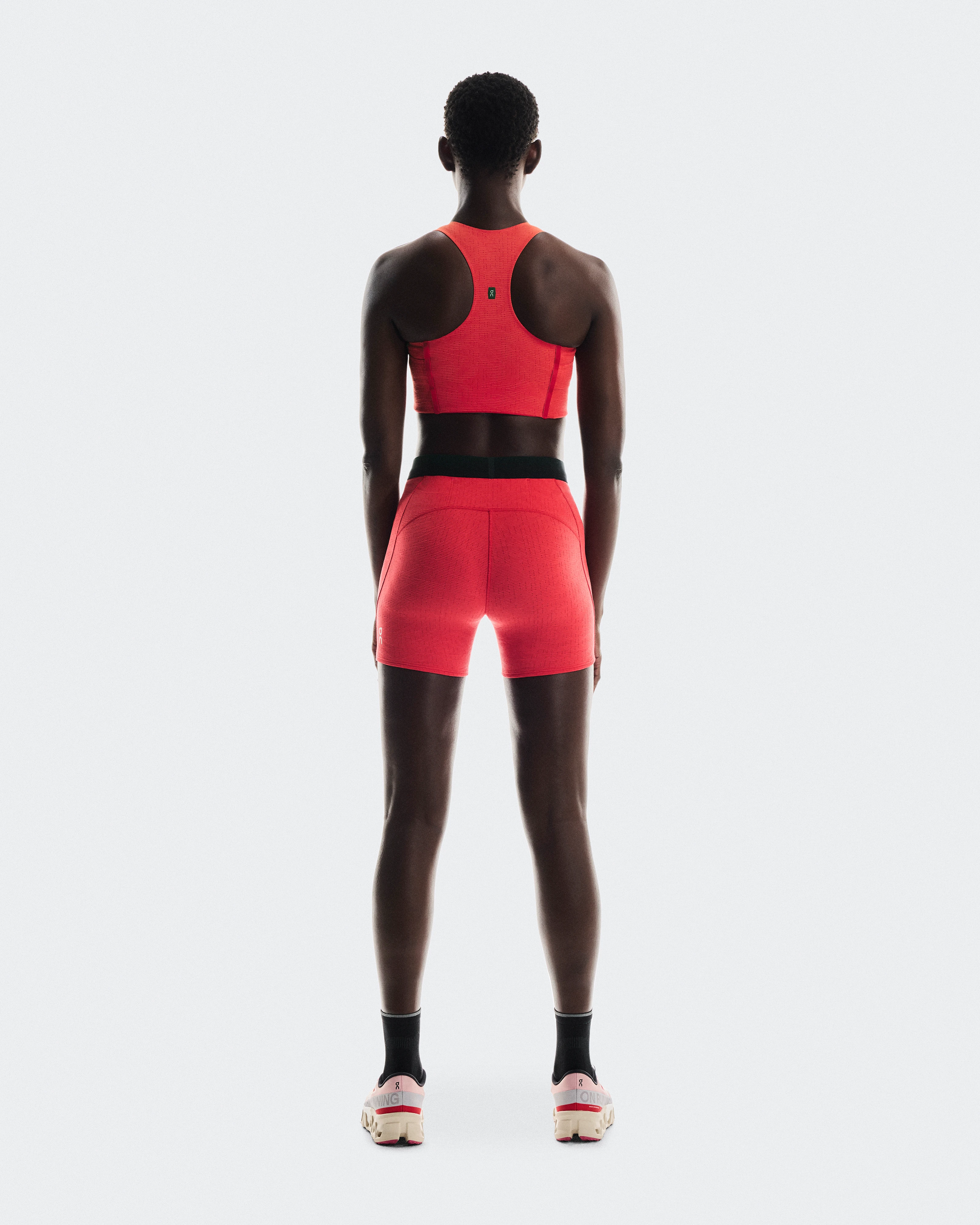 On Pace Tights Short Red Women Tights