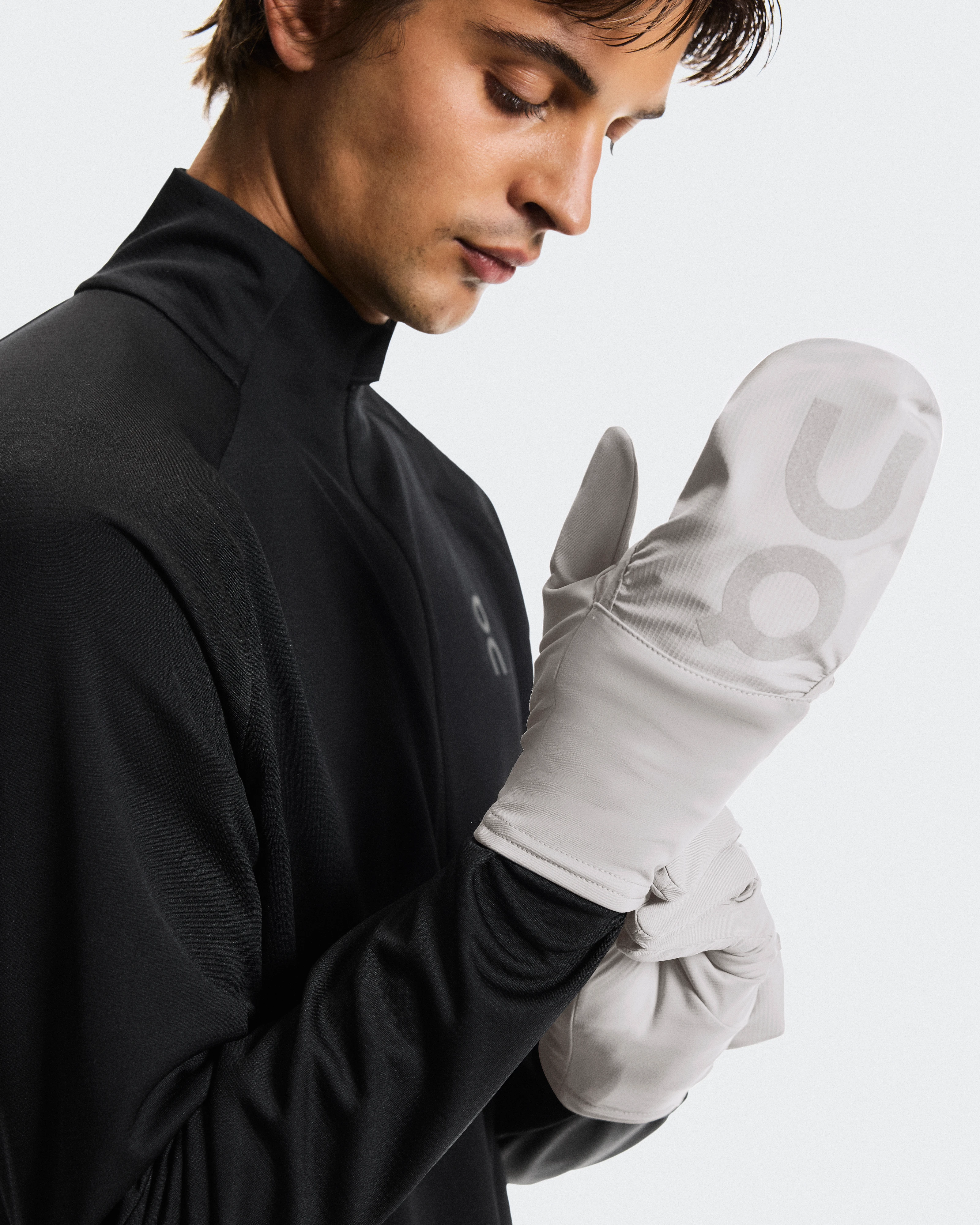 On Core Glove Alloy Unisex Gloves
