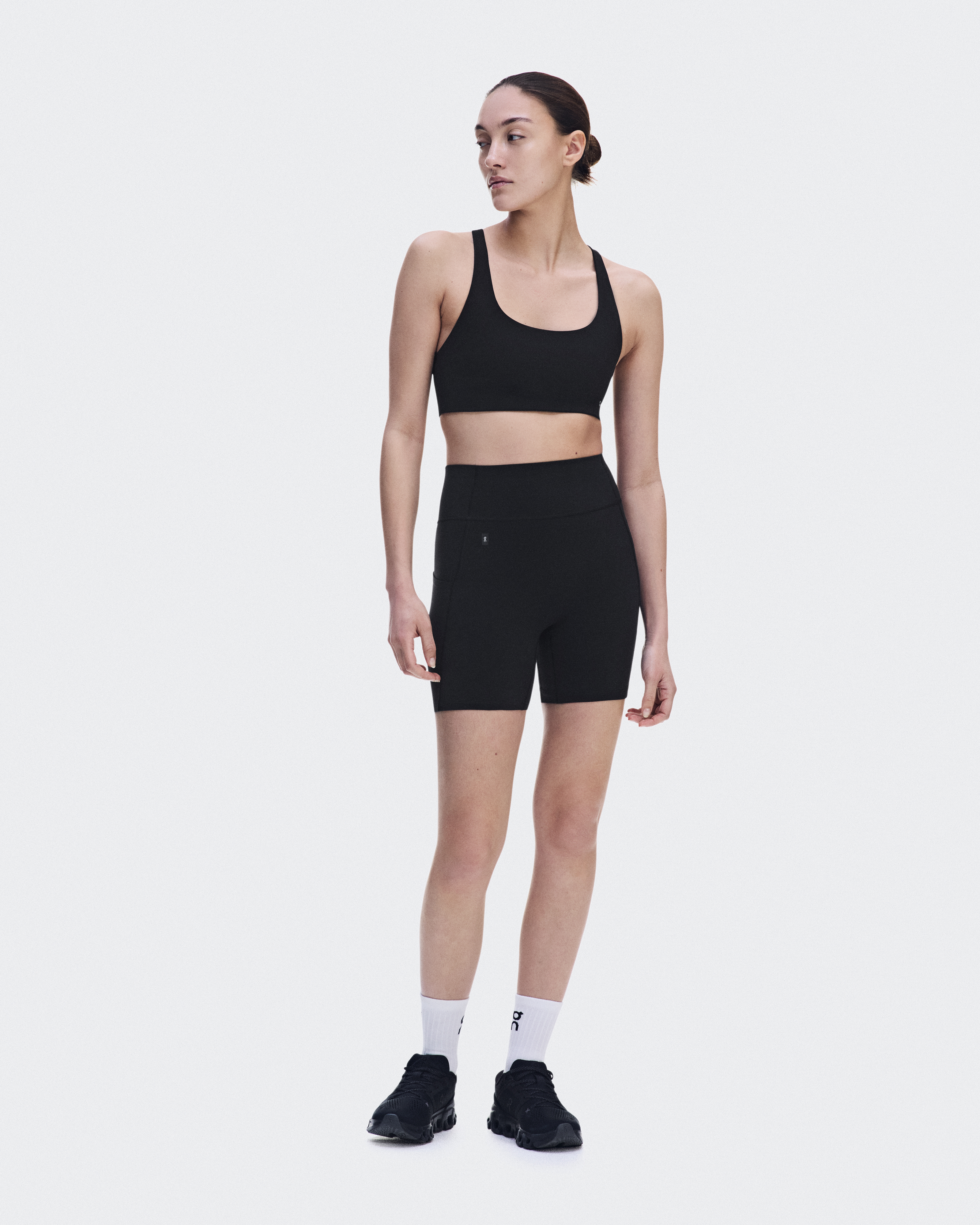 Studio Leggings Short 6" Short Tights in Black
