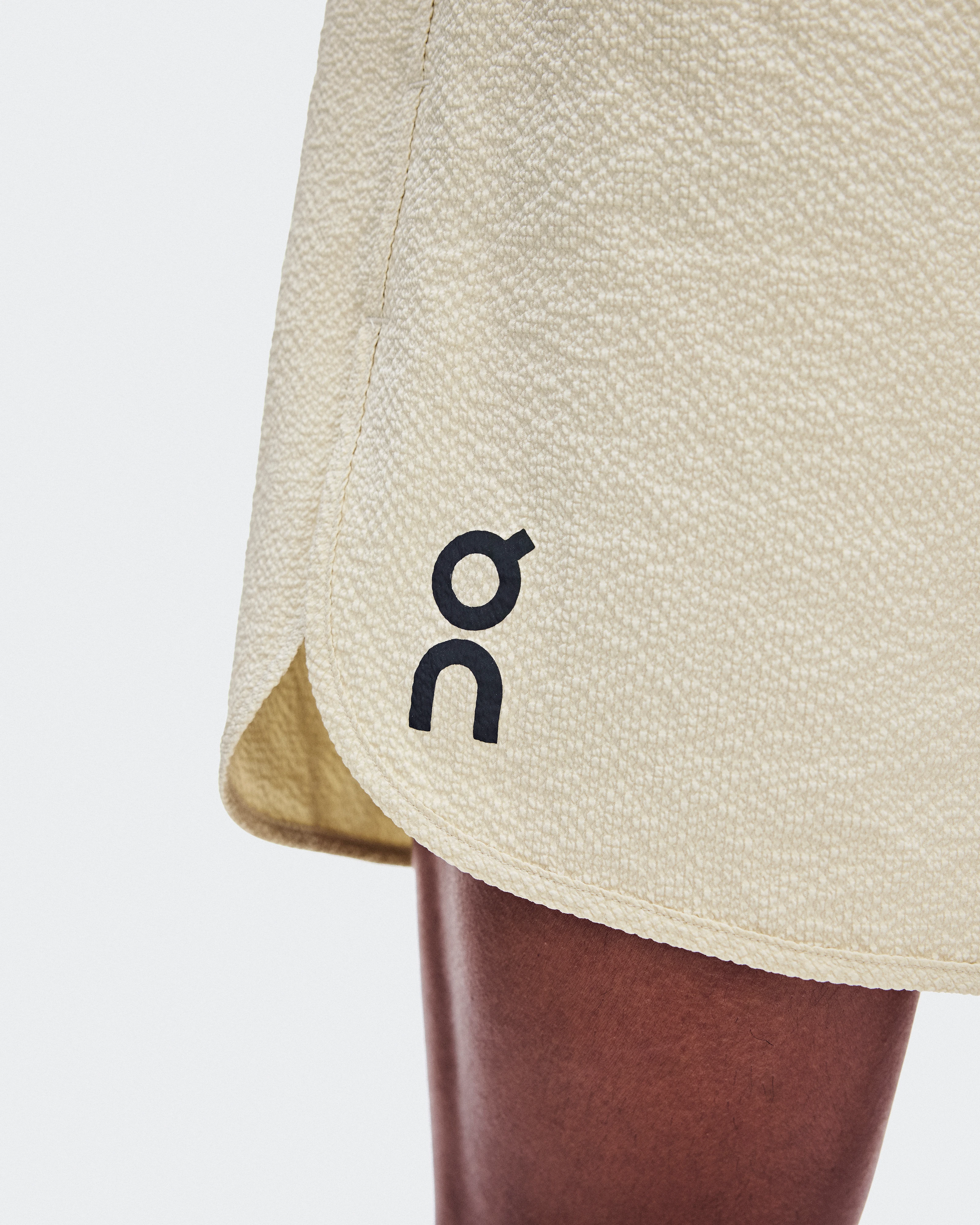 On Performance Volt Shorts Hare Men Shorts