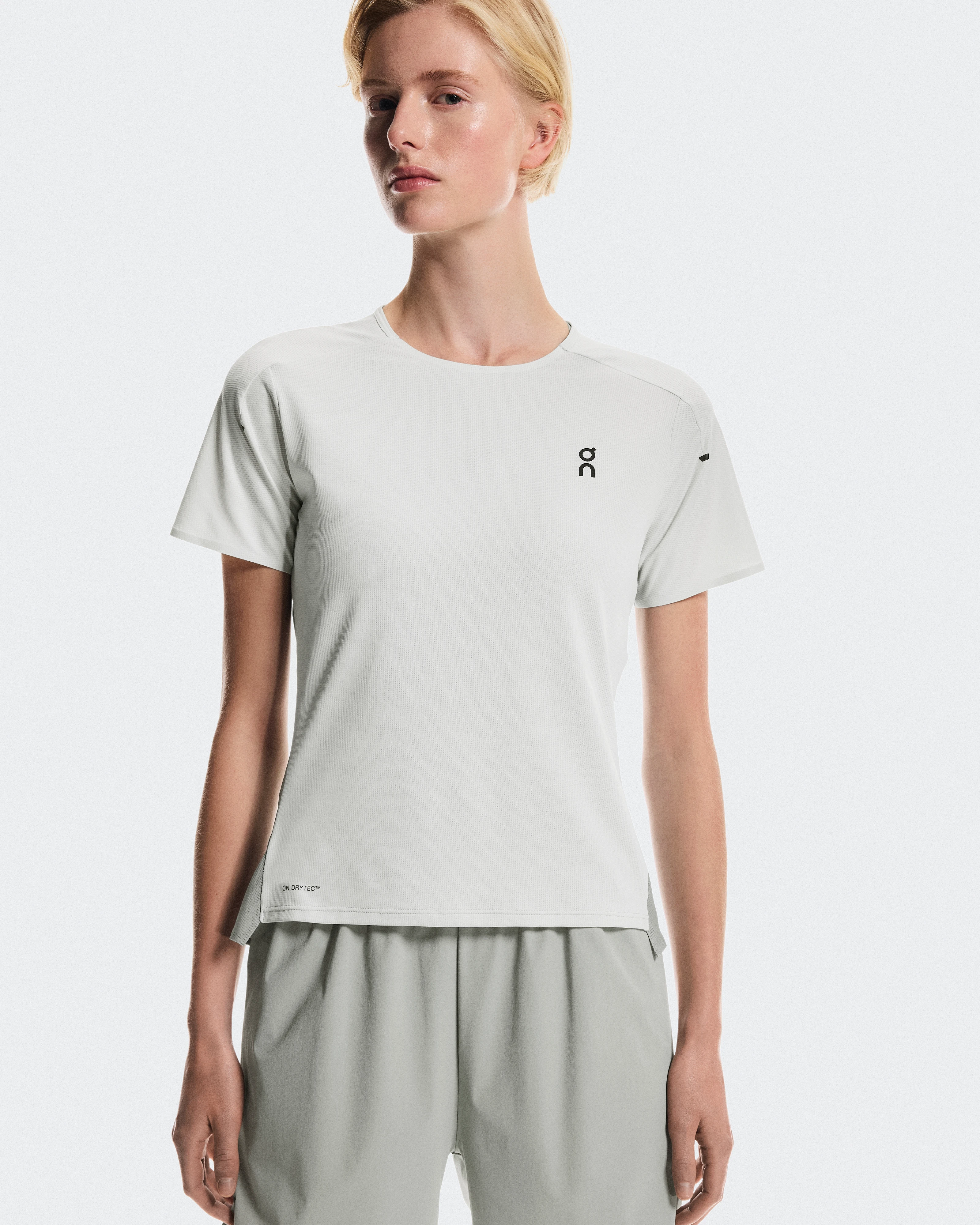 On Performance-T Iceberg & Tin Women Tops and t-shirts