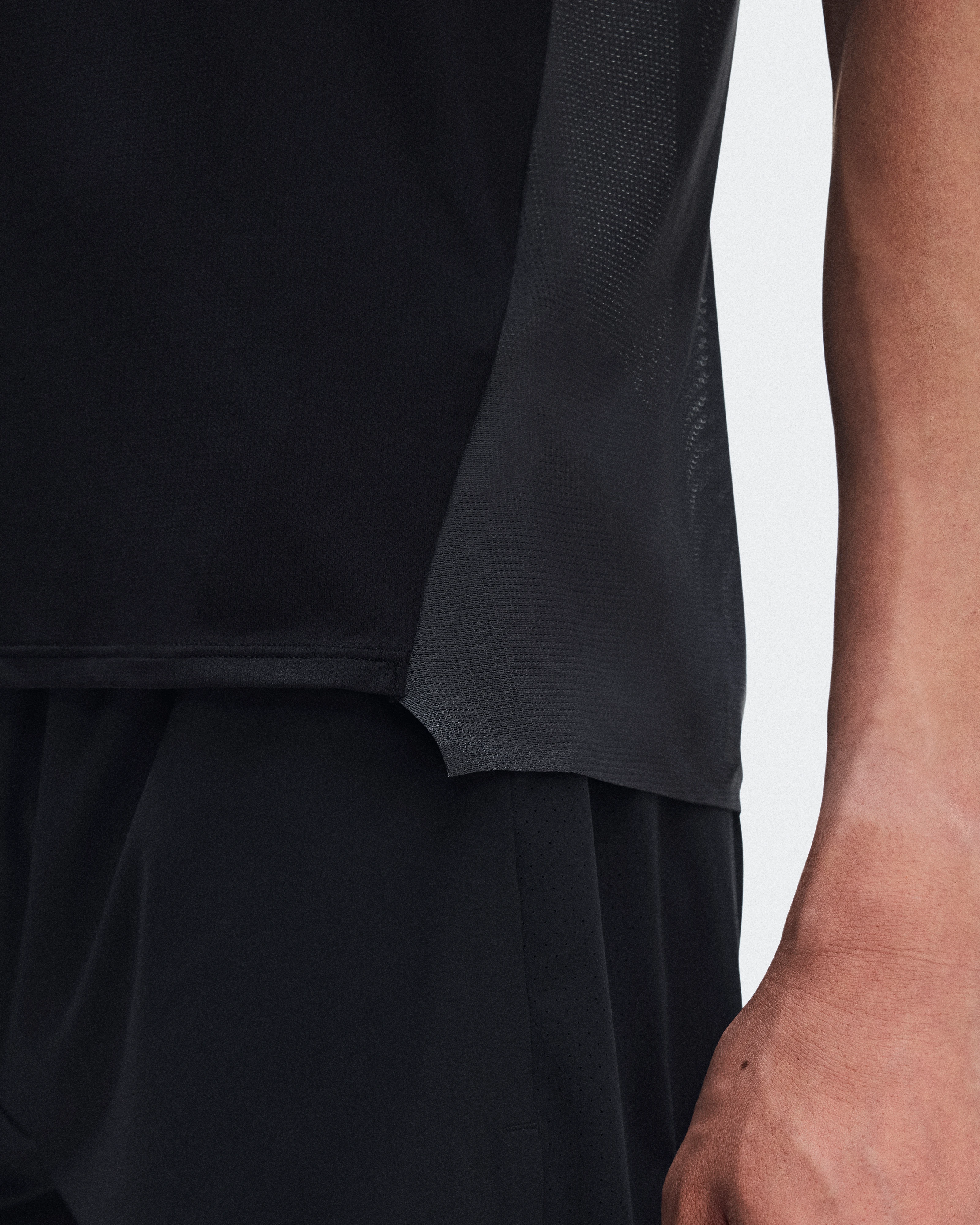 On Performance-T Black & Eclipse Men Tops and t-shirts