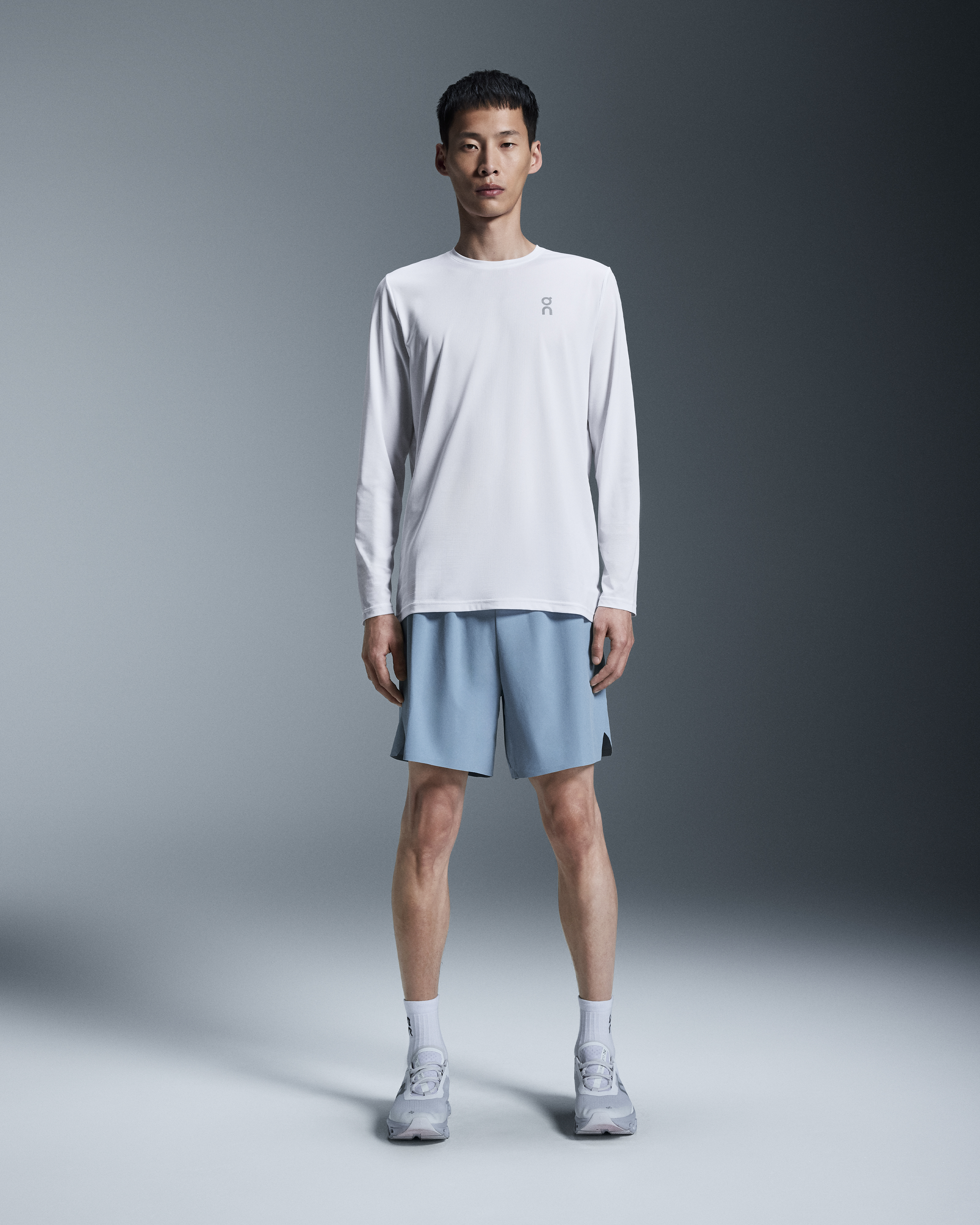 Core Long-T Long-Sleeve Shirt in White
