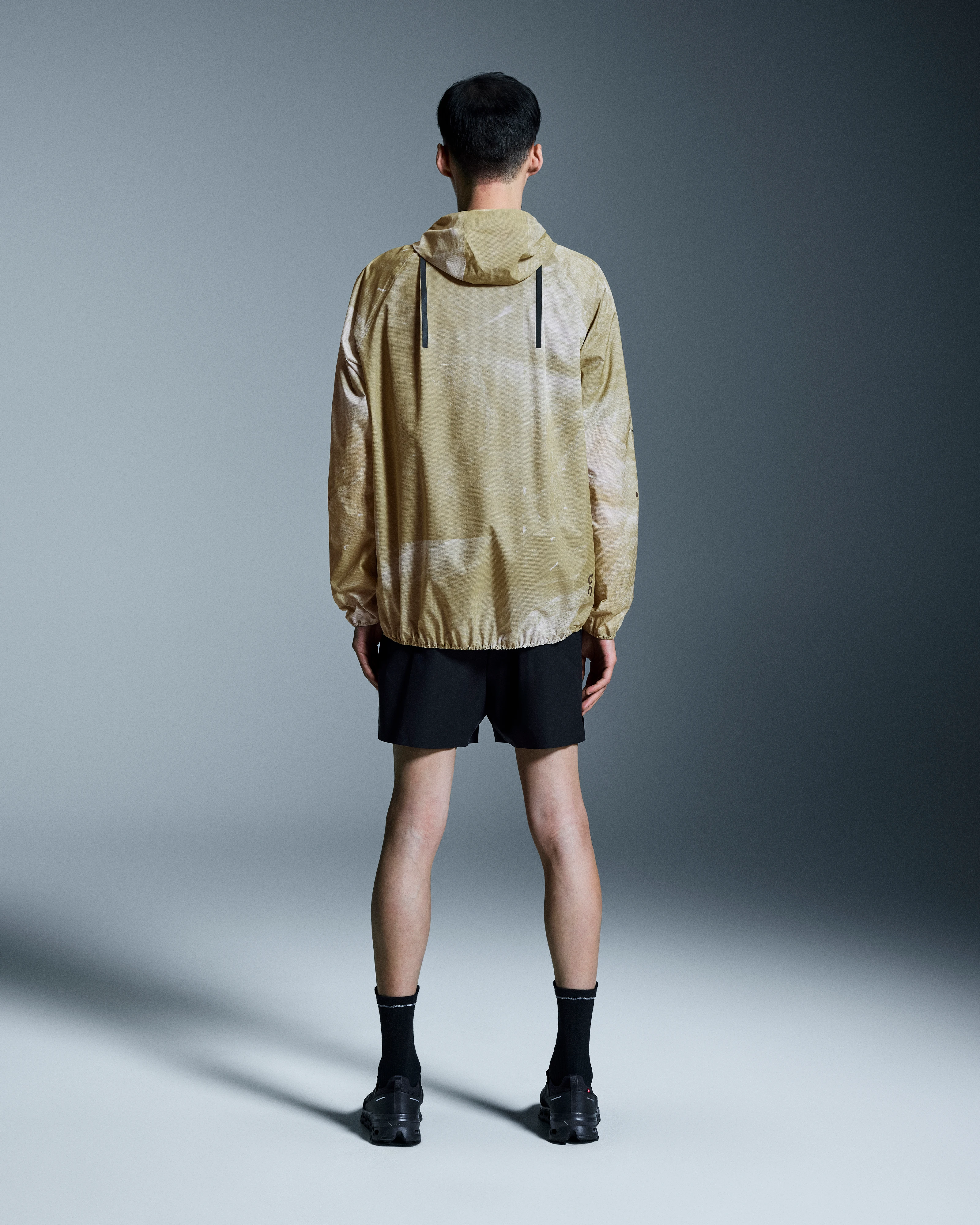 On Ultra Jacket White & Caper Men Jackets