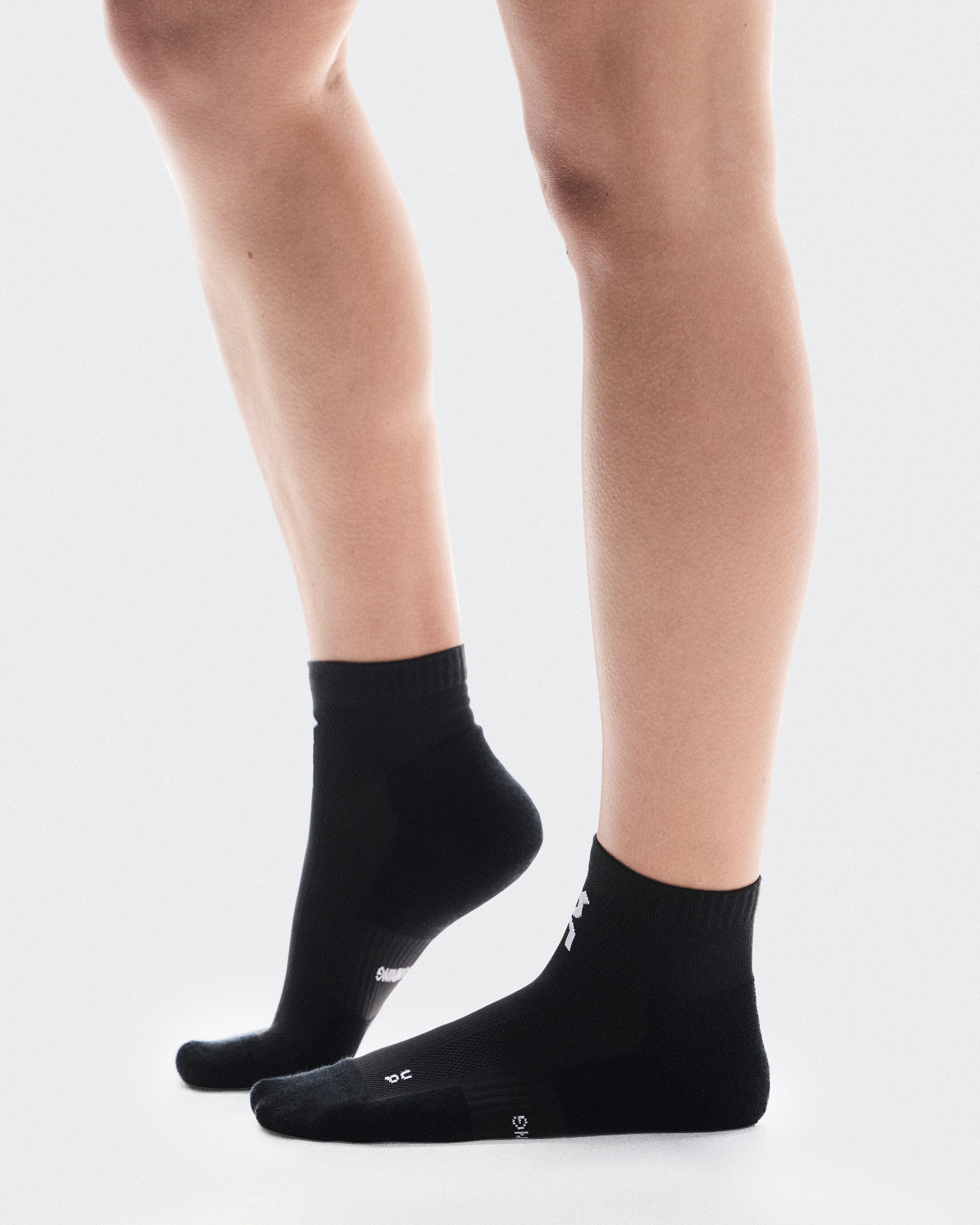 On Core Run Sock Mid 2P Black Unisex Socks