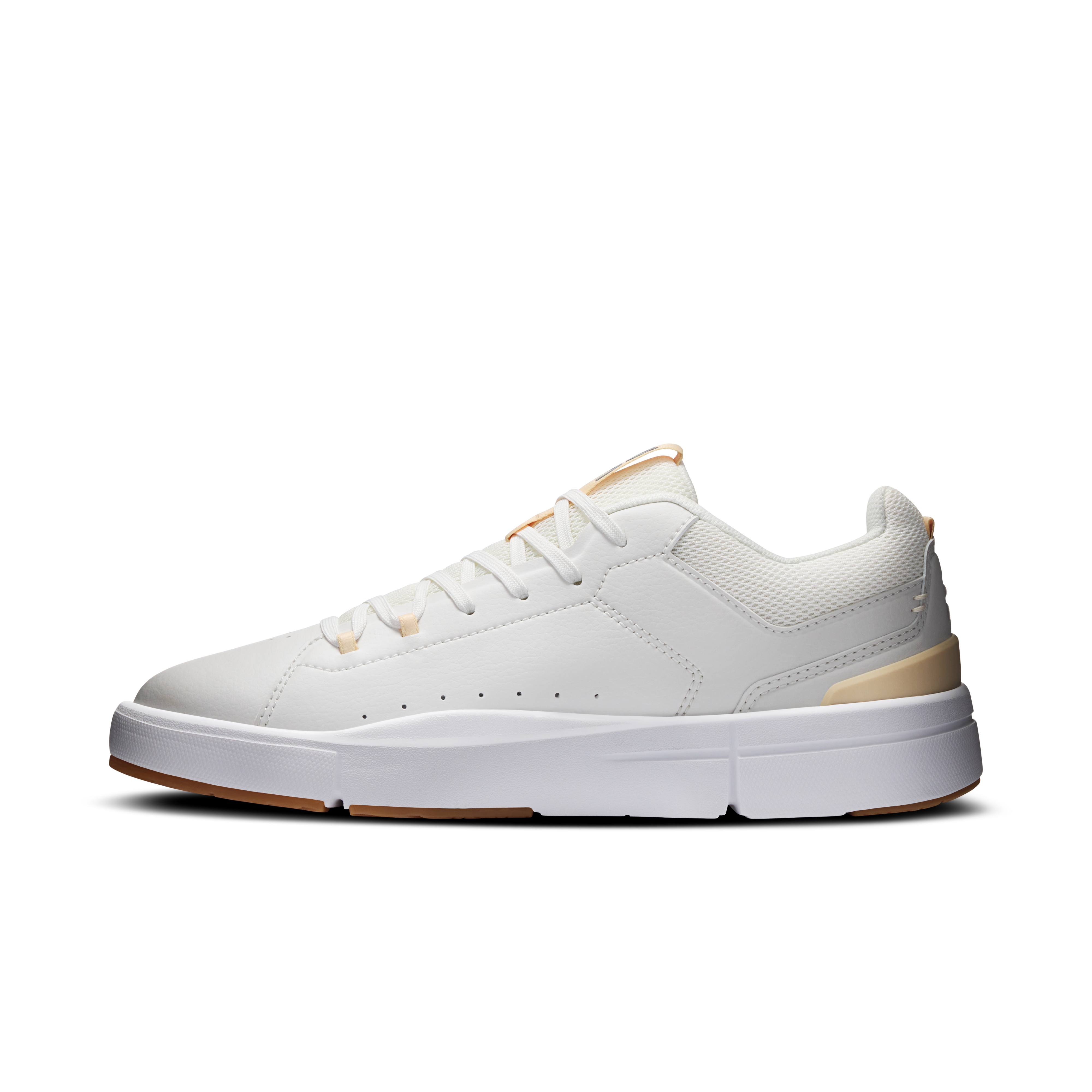 On THE ROGER Youth Ivory & Blonde Youth Tennis Shoes