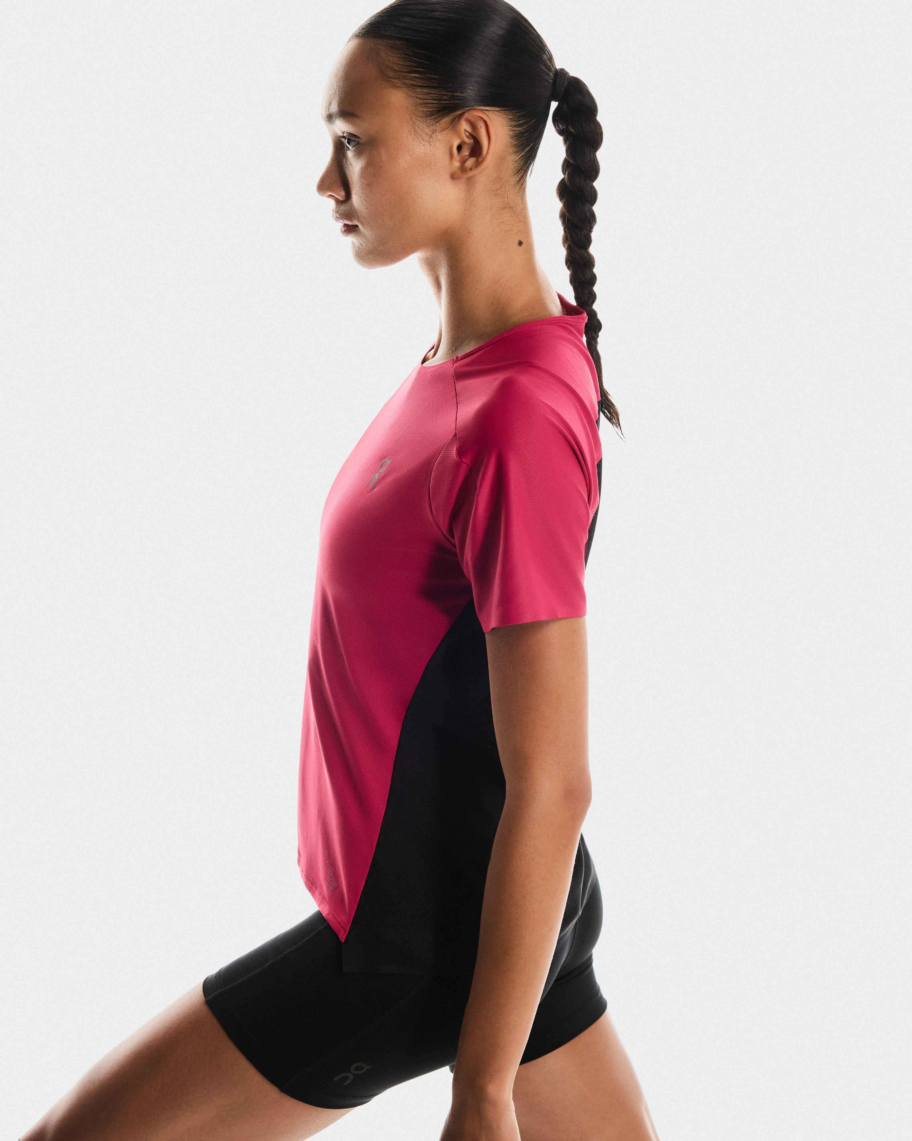 On Performance-T Grenadine & Black Women Tops and t-shirts