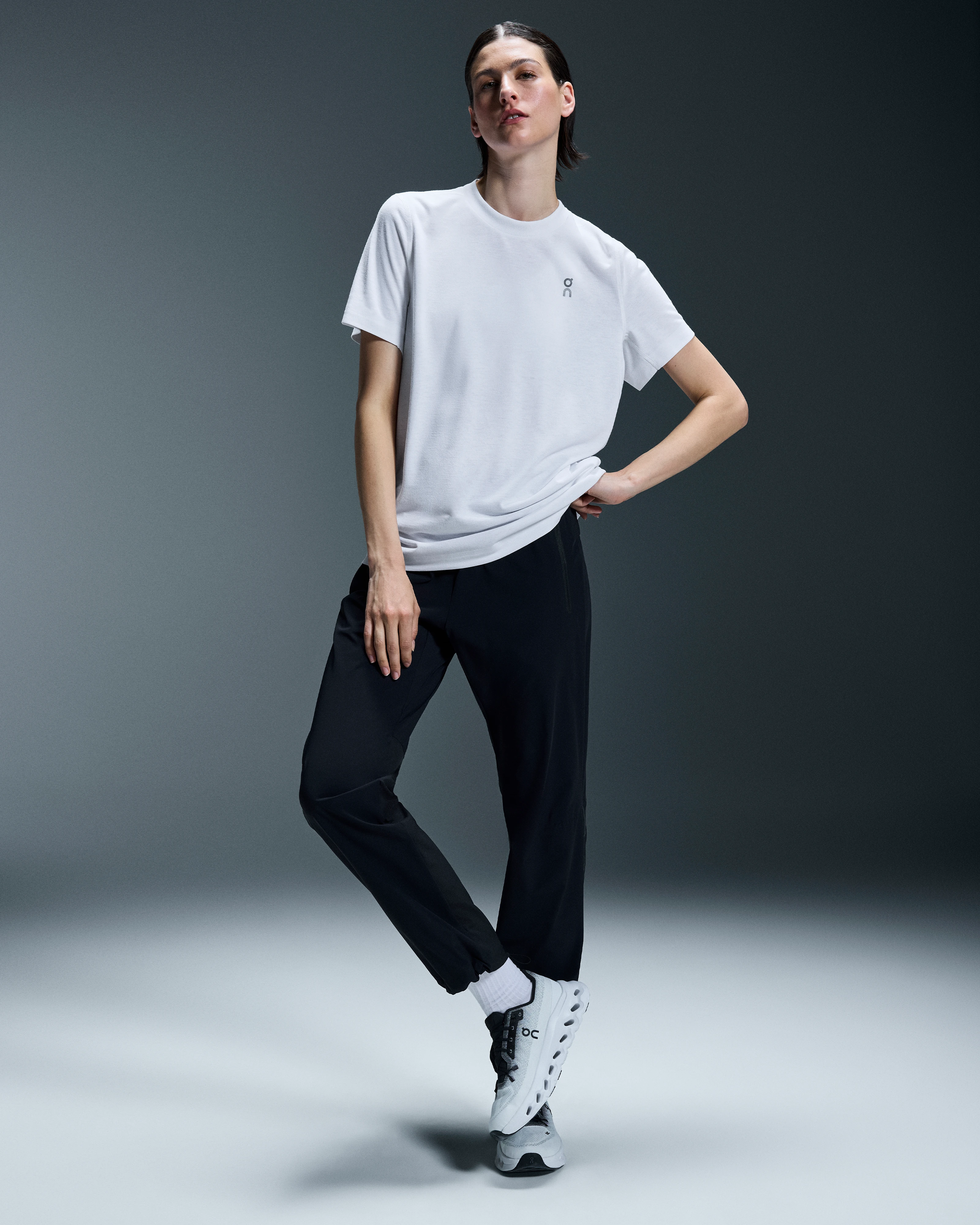On Train-T White Women Tops and t-shirts