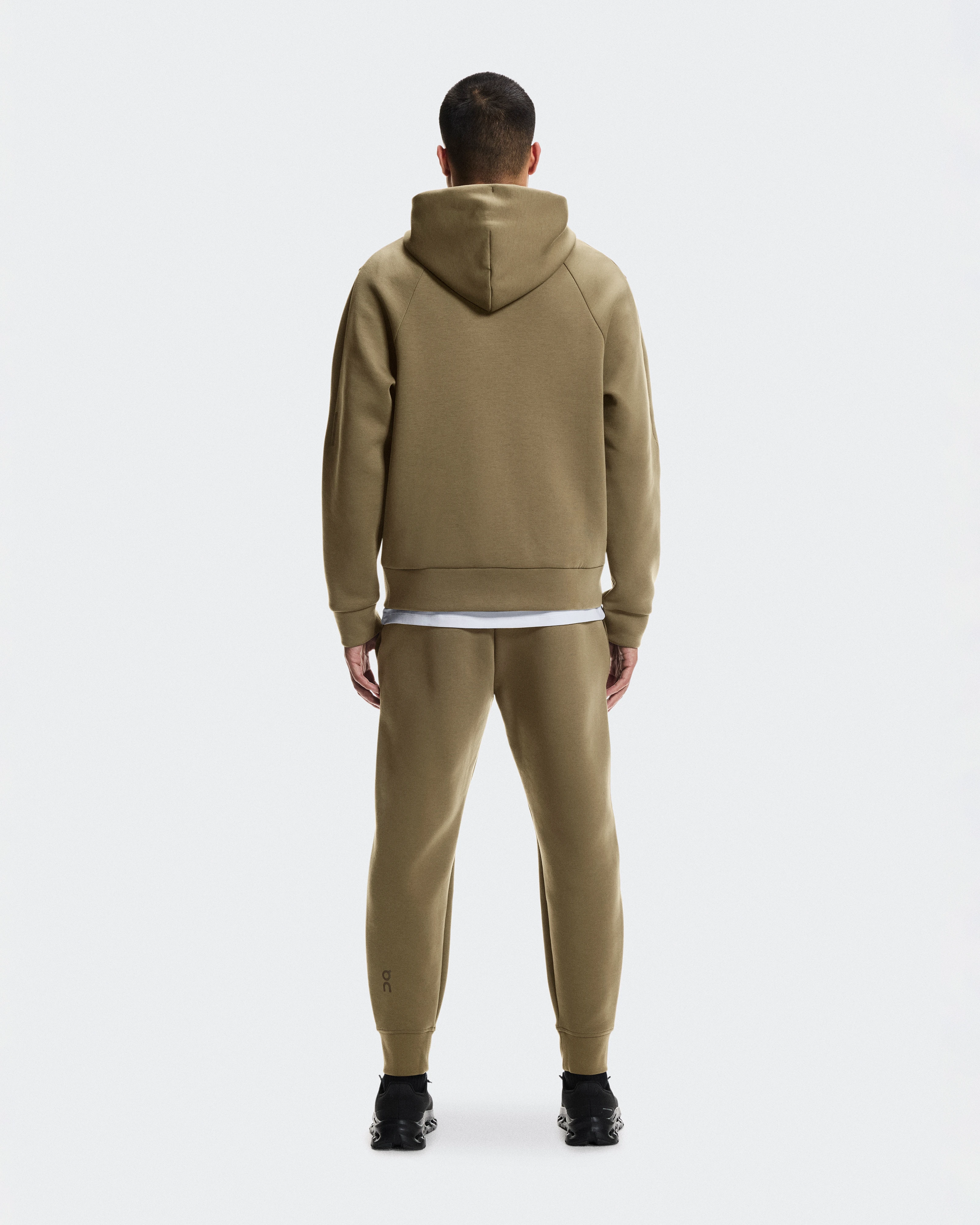 On Focus Tech Sweatpants Kalamata Men Pants