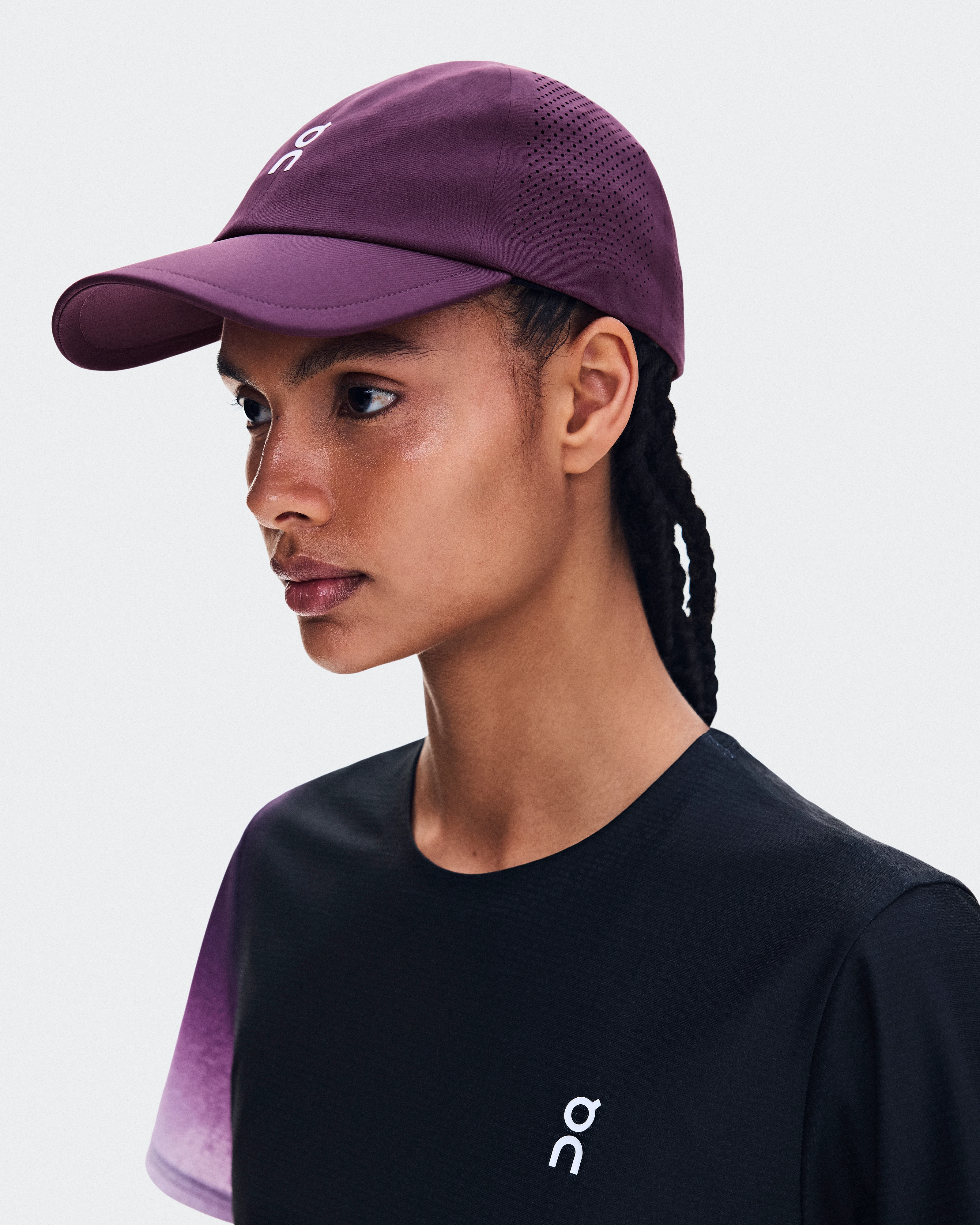 On Court Cap Cassis Unisex Headwear