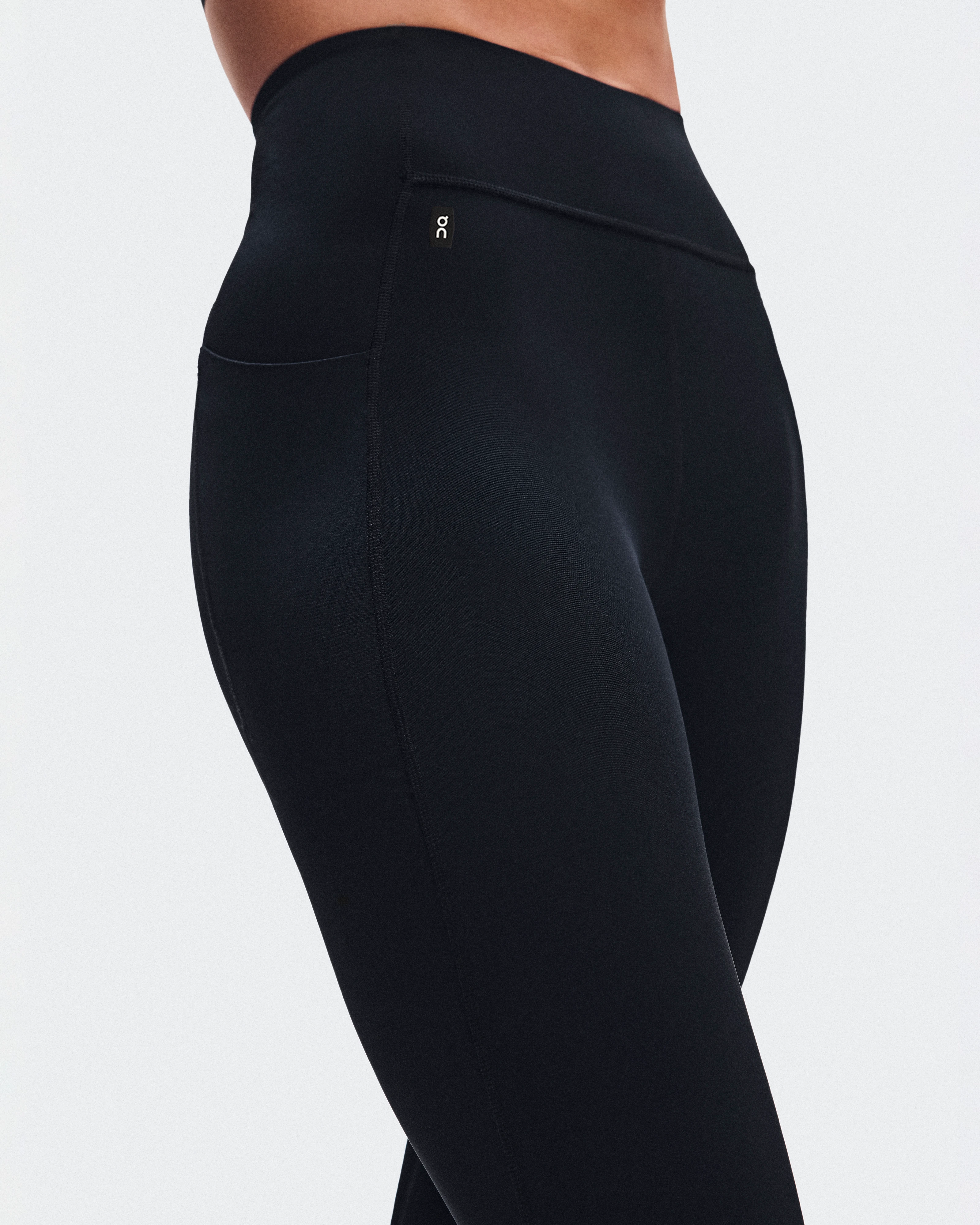 On Train Tights 7/8 Black Women Tights