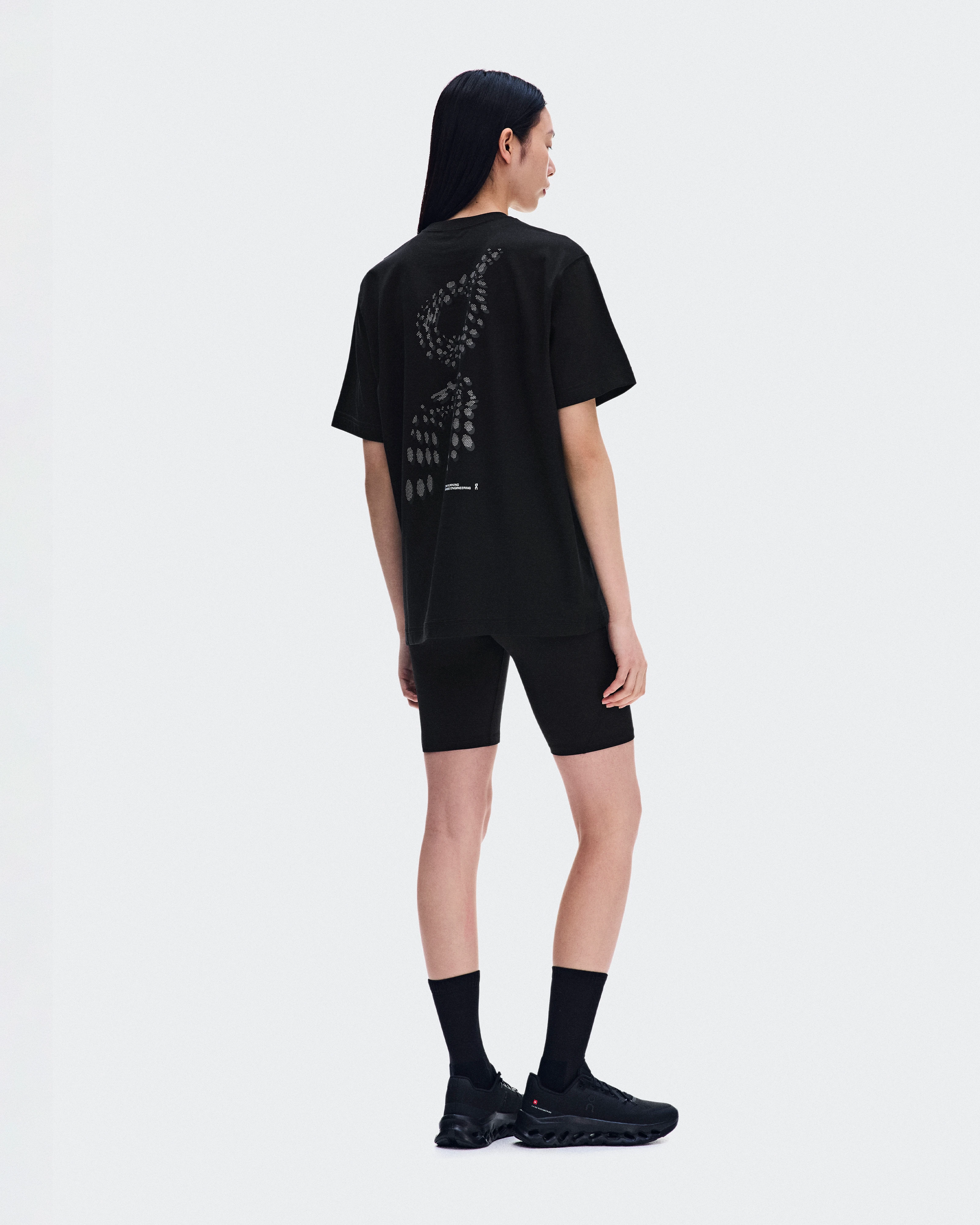 On Club Collective-T Runner Black Women Tops and t-shirts