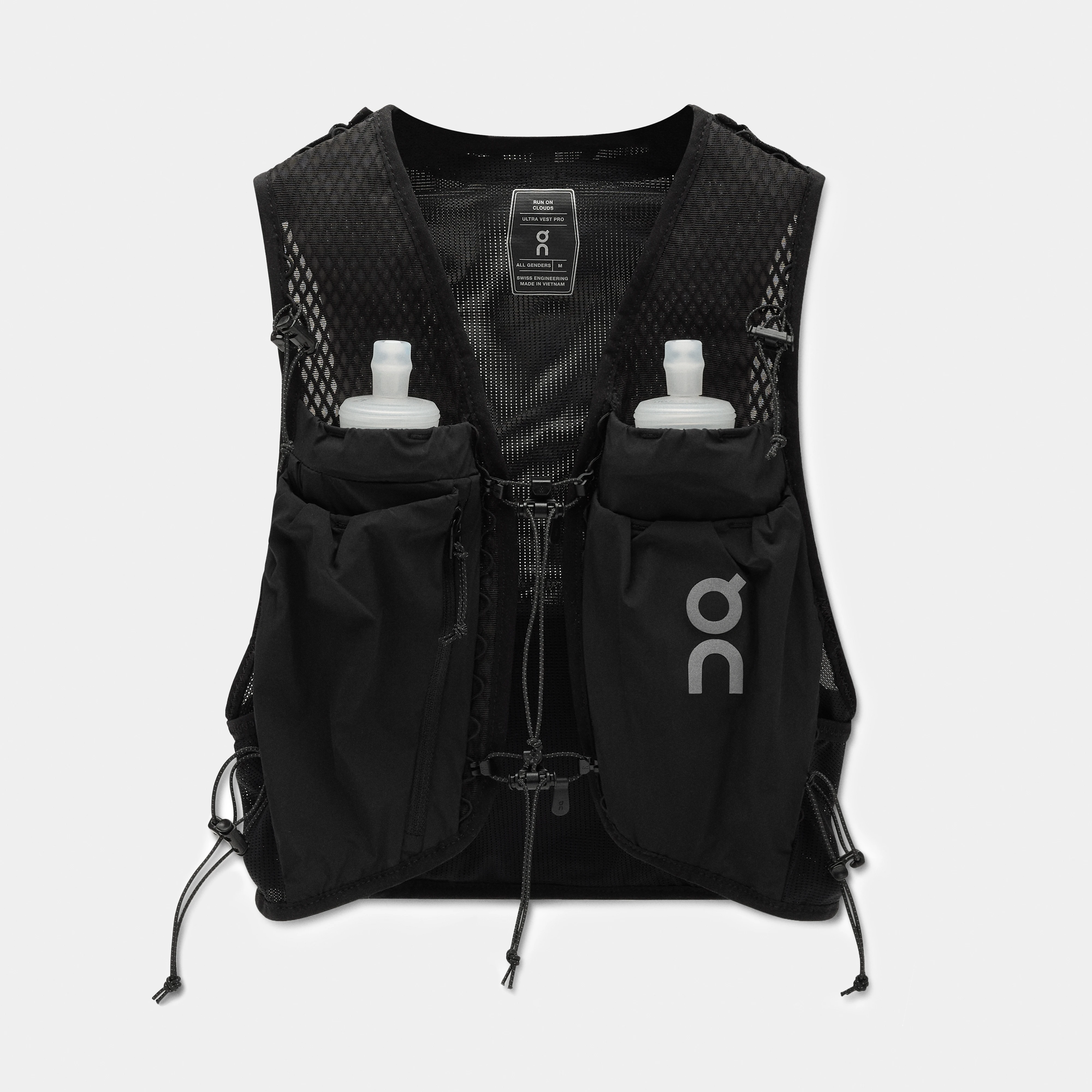On Ultra Vest Pro Black Unisex – Trail running, two soft flasks, updated fit Vests
