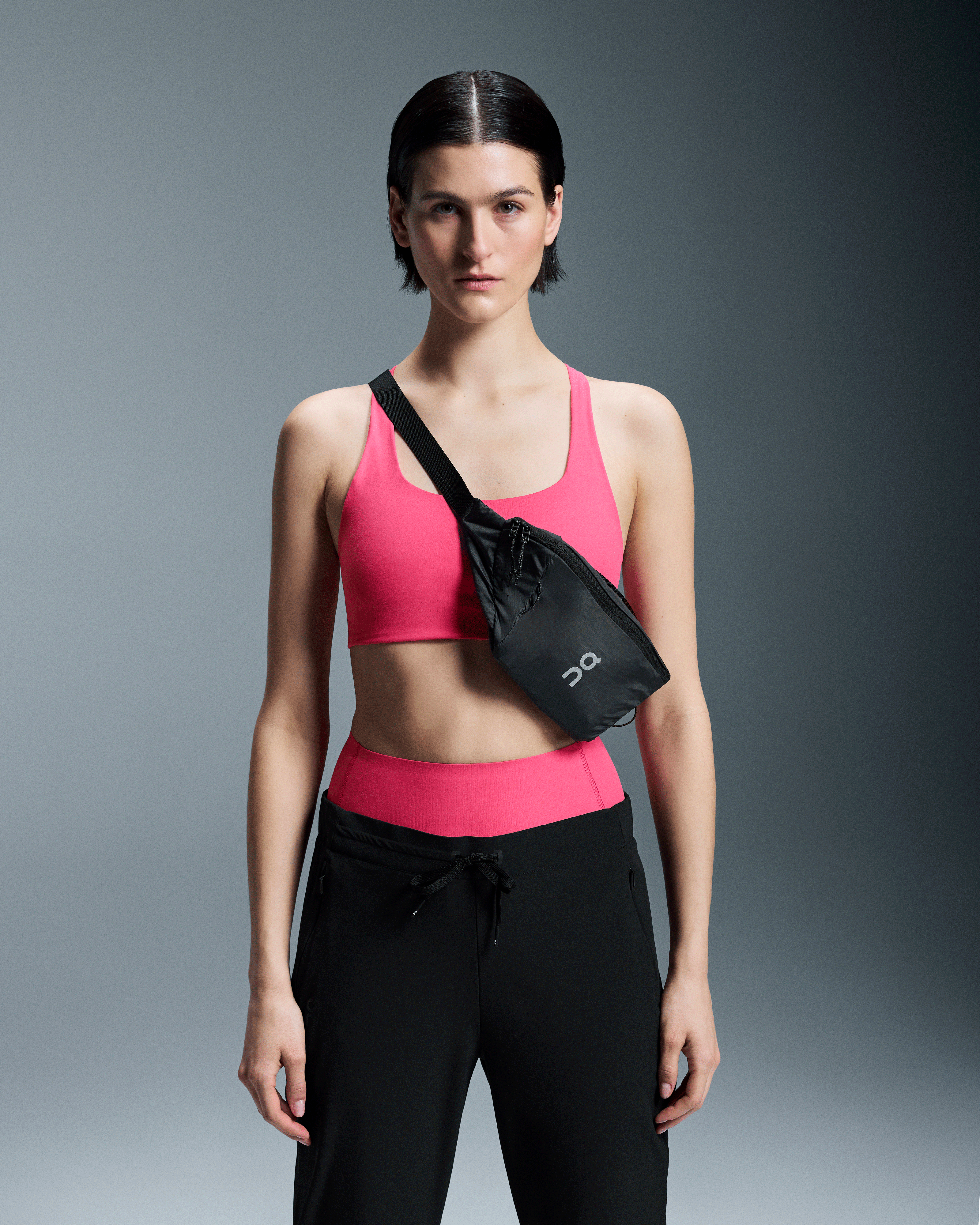 On Waist Pack 2L Lite Magnet Unisex Bags