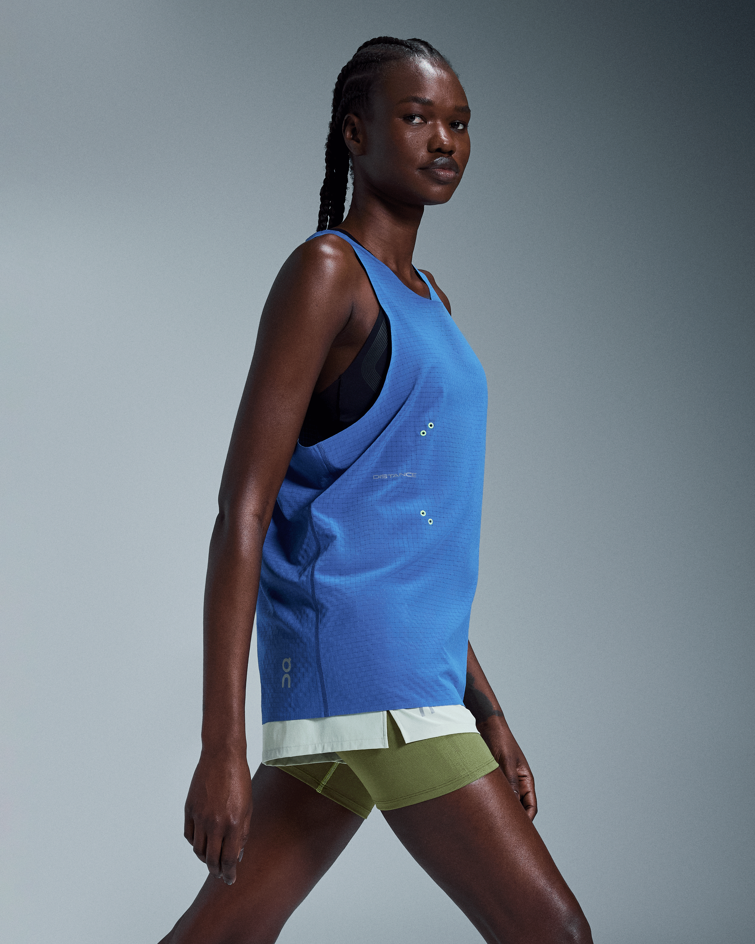 On Pace Shorts DISTANCE Chalk Women Shorts