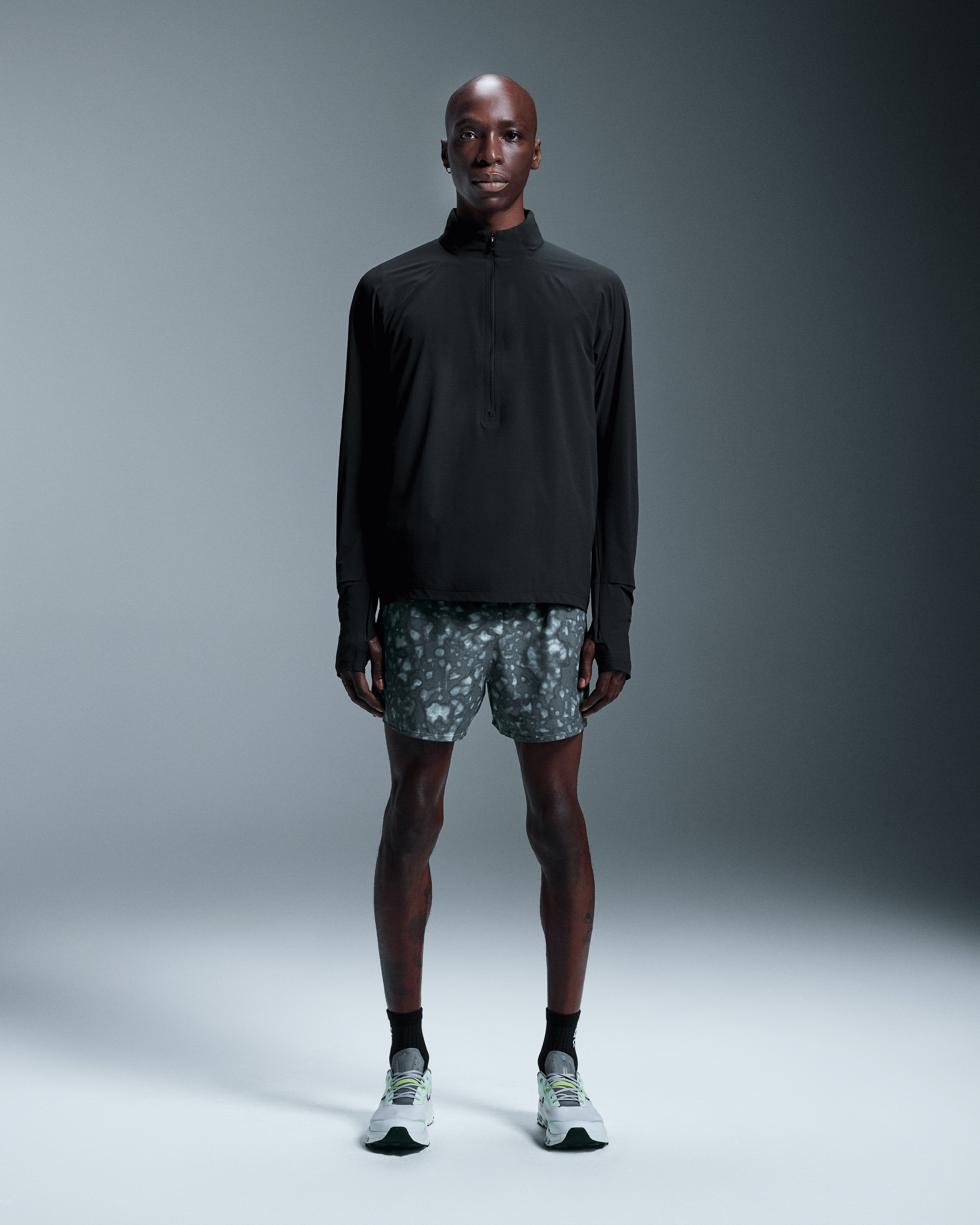 On Trail Breaker Black Men Tops and t-shirts