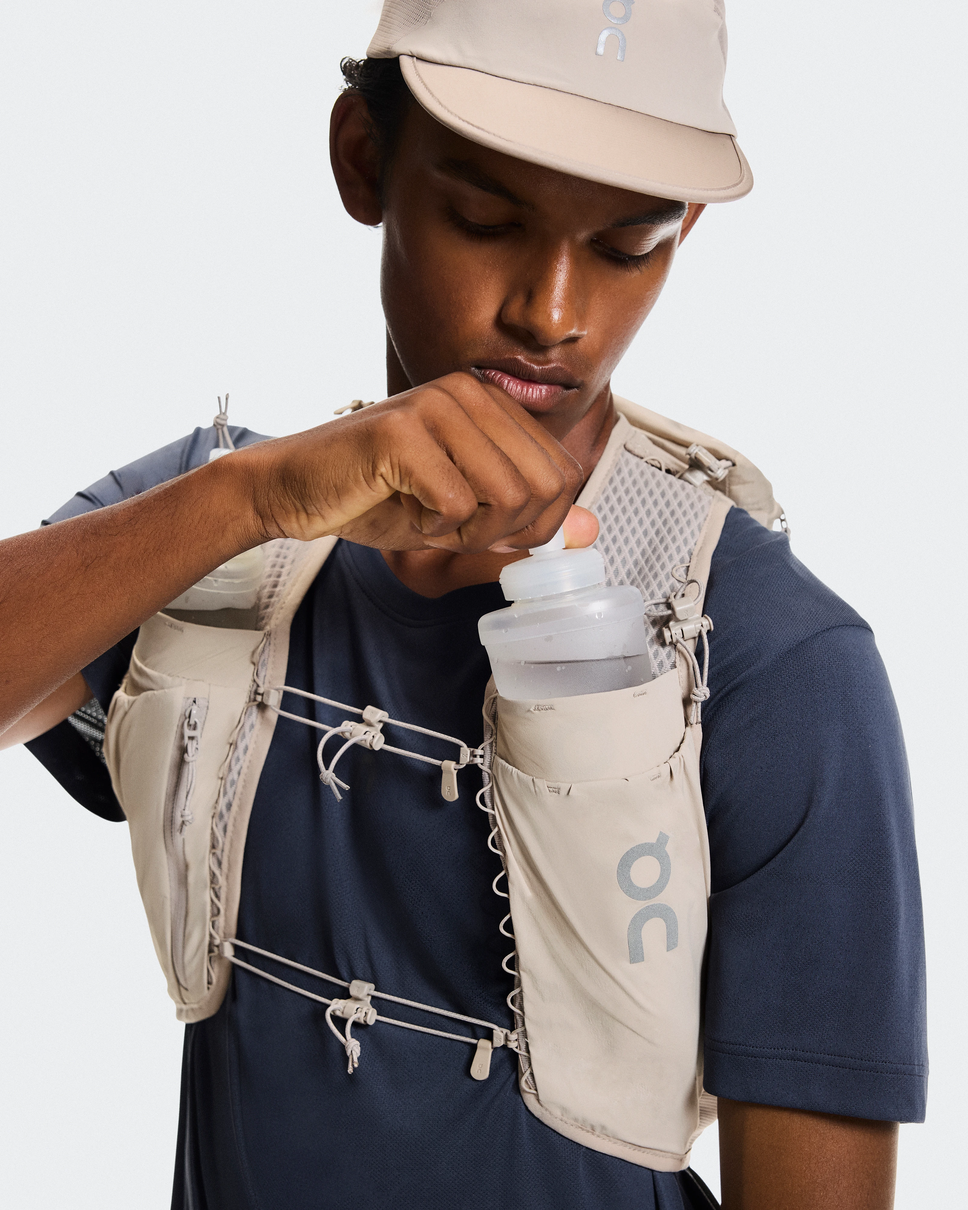 On Ultra Vest Pro Fog Unisex Vests