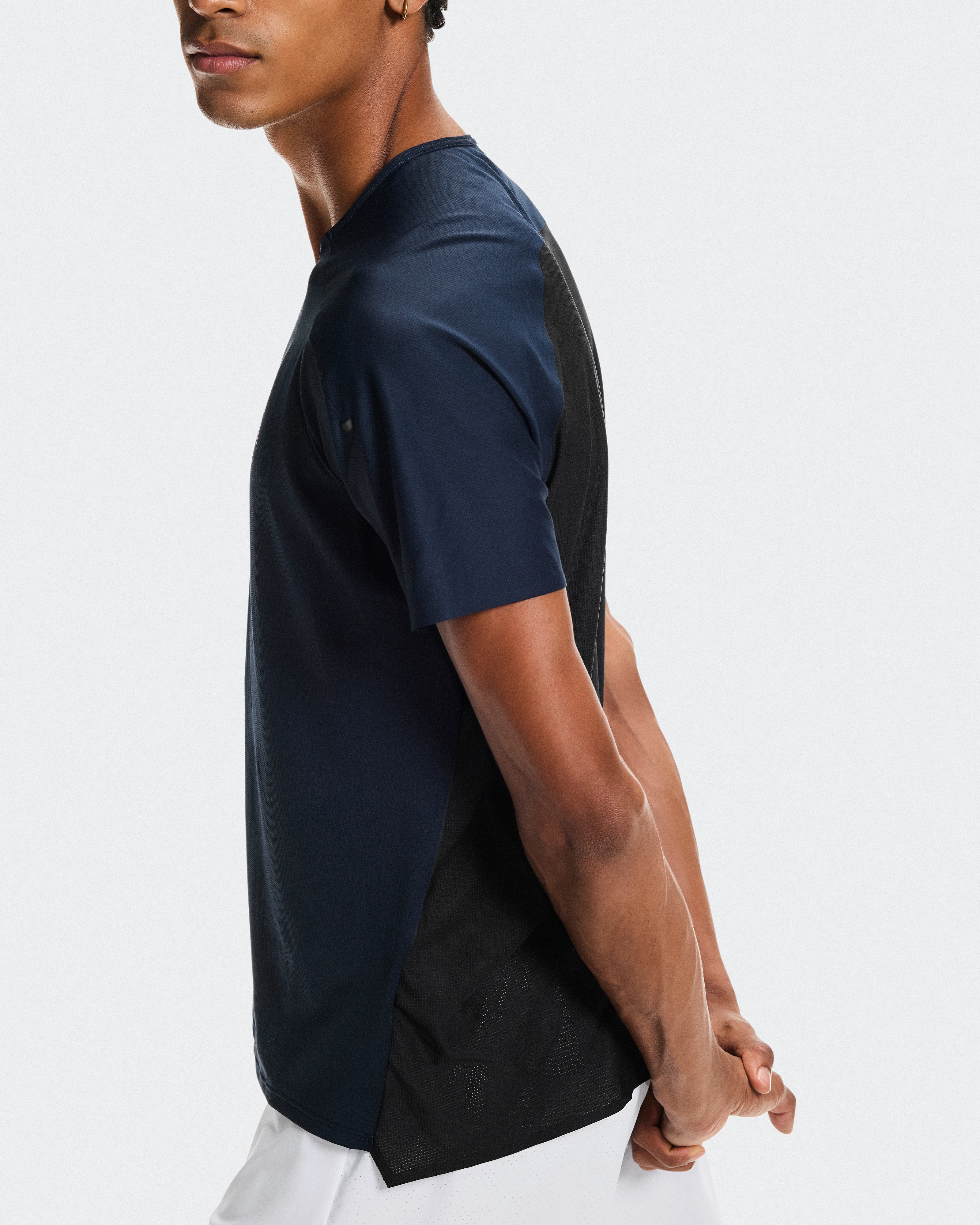 On Performance-T Navy & Black Men Tops and t-shirts
