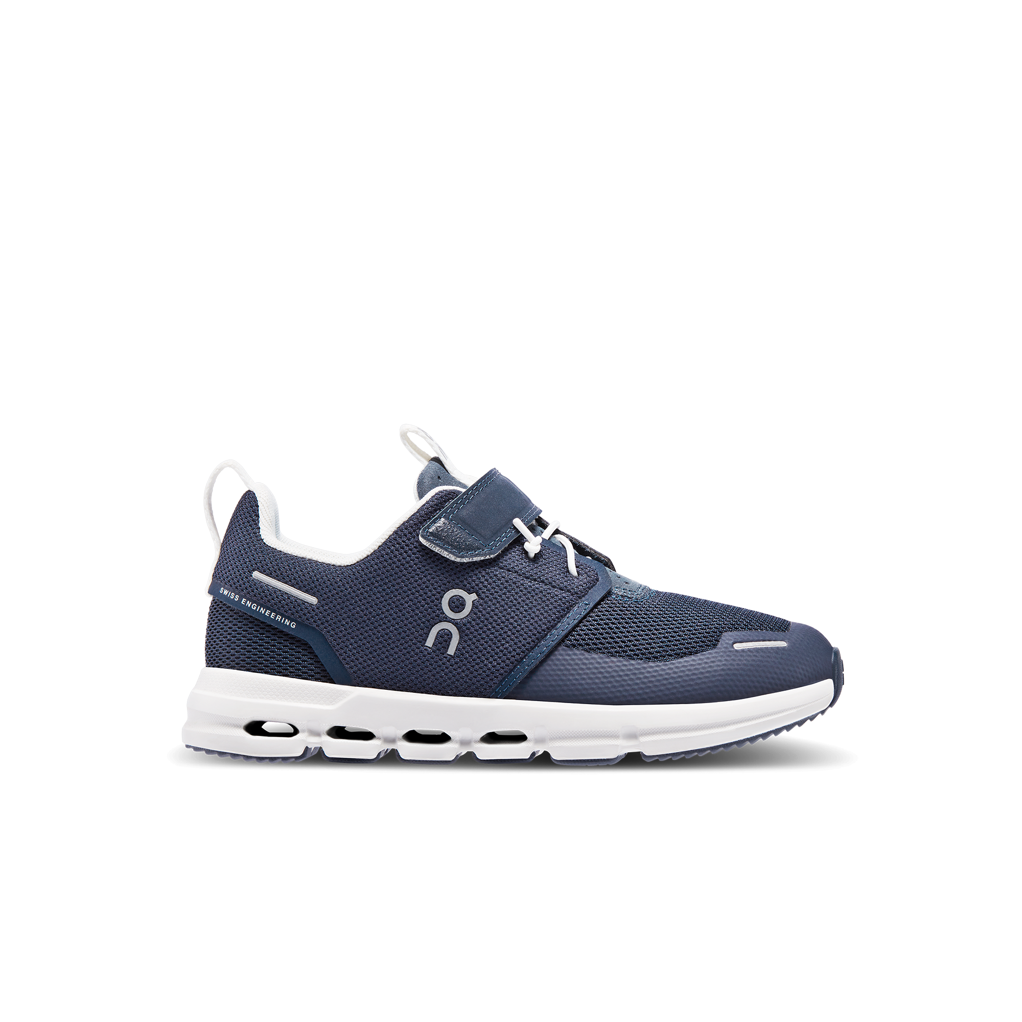 Cloud Play Lifestyle Shoe in Midnight/White