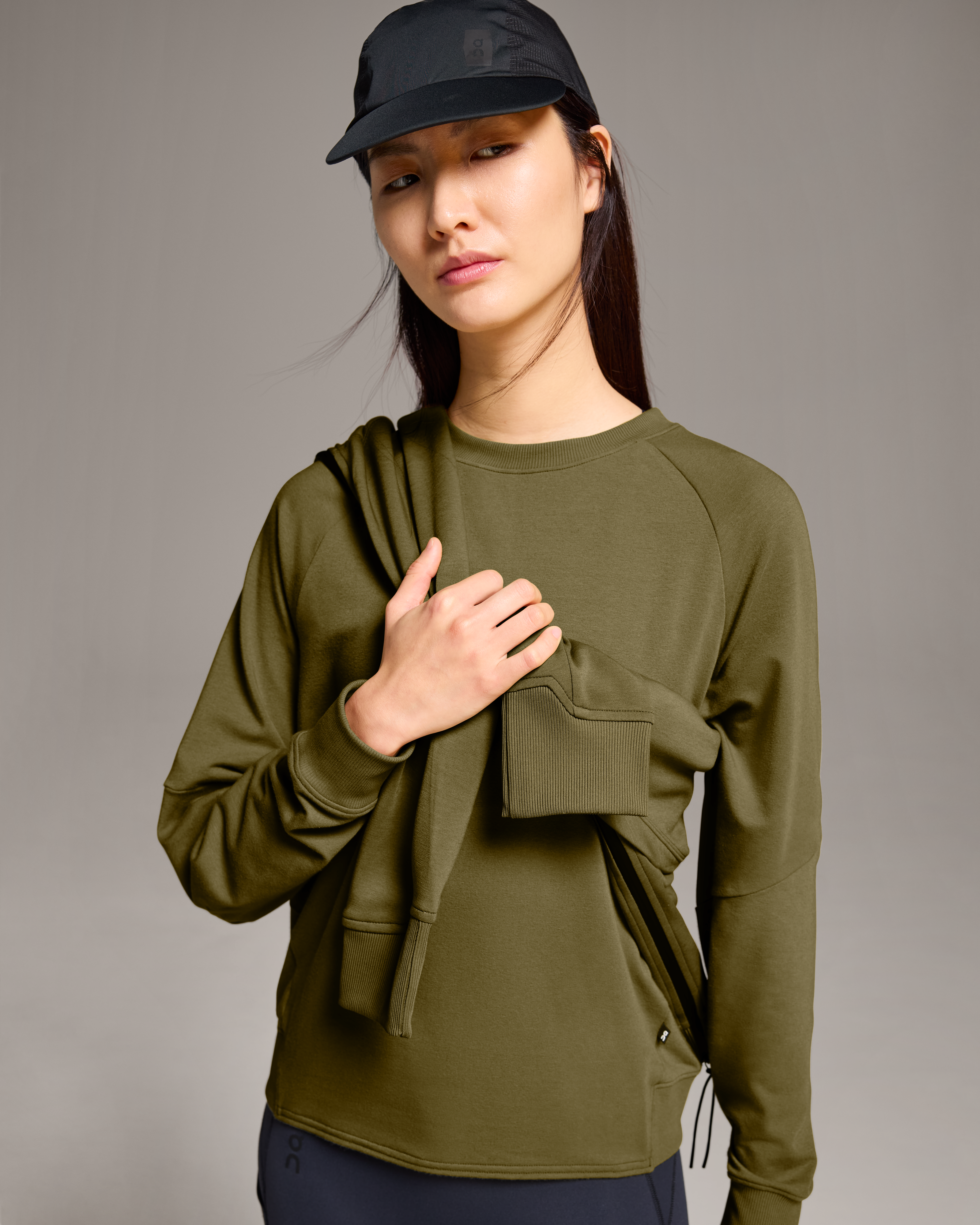 On Movement Crew Hunter Women Hoodies and sweatshirts