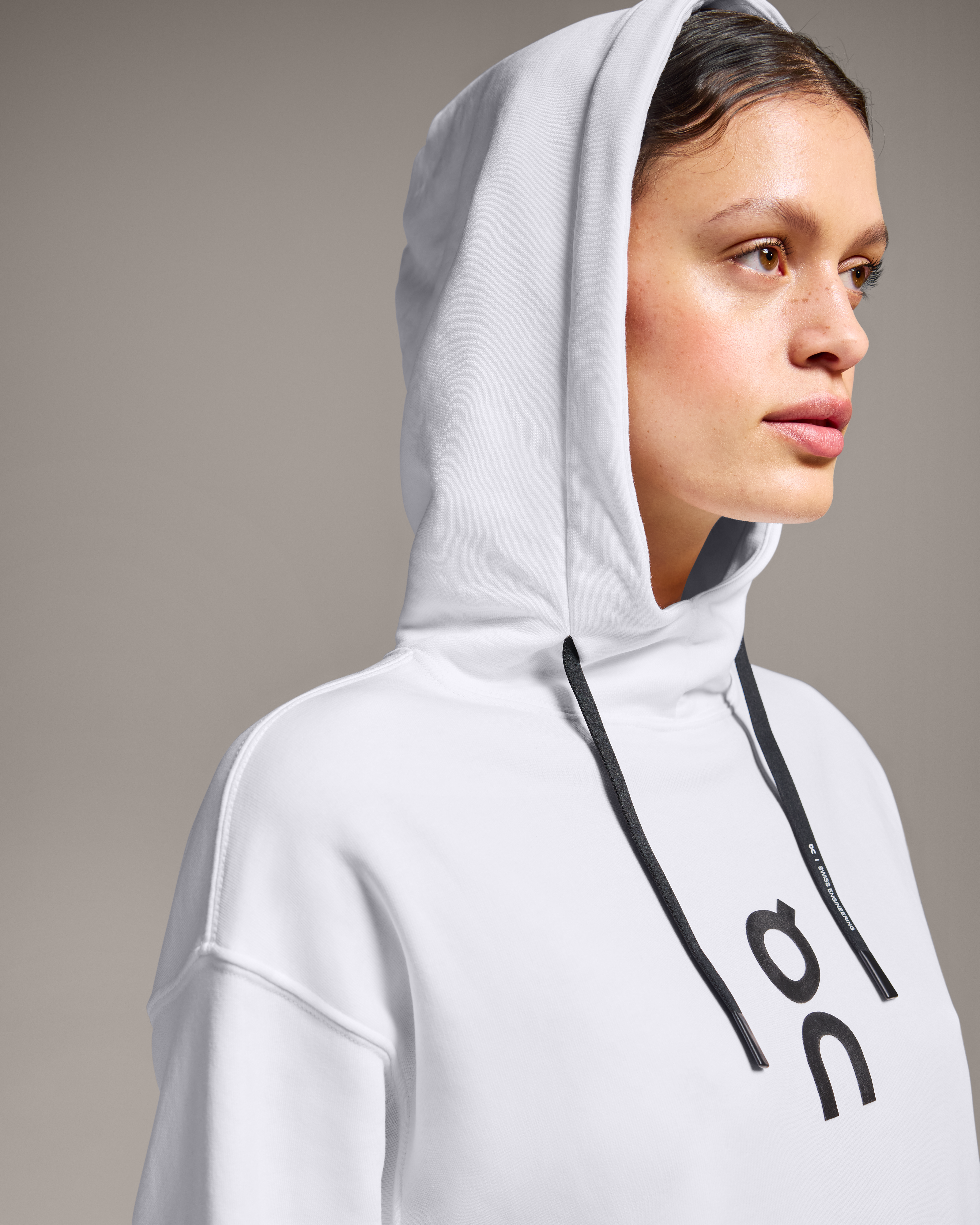 On Club Hoodie White Women Hoodies and sweatshirts