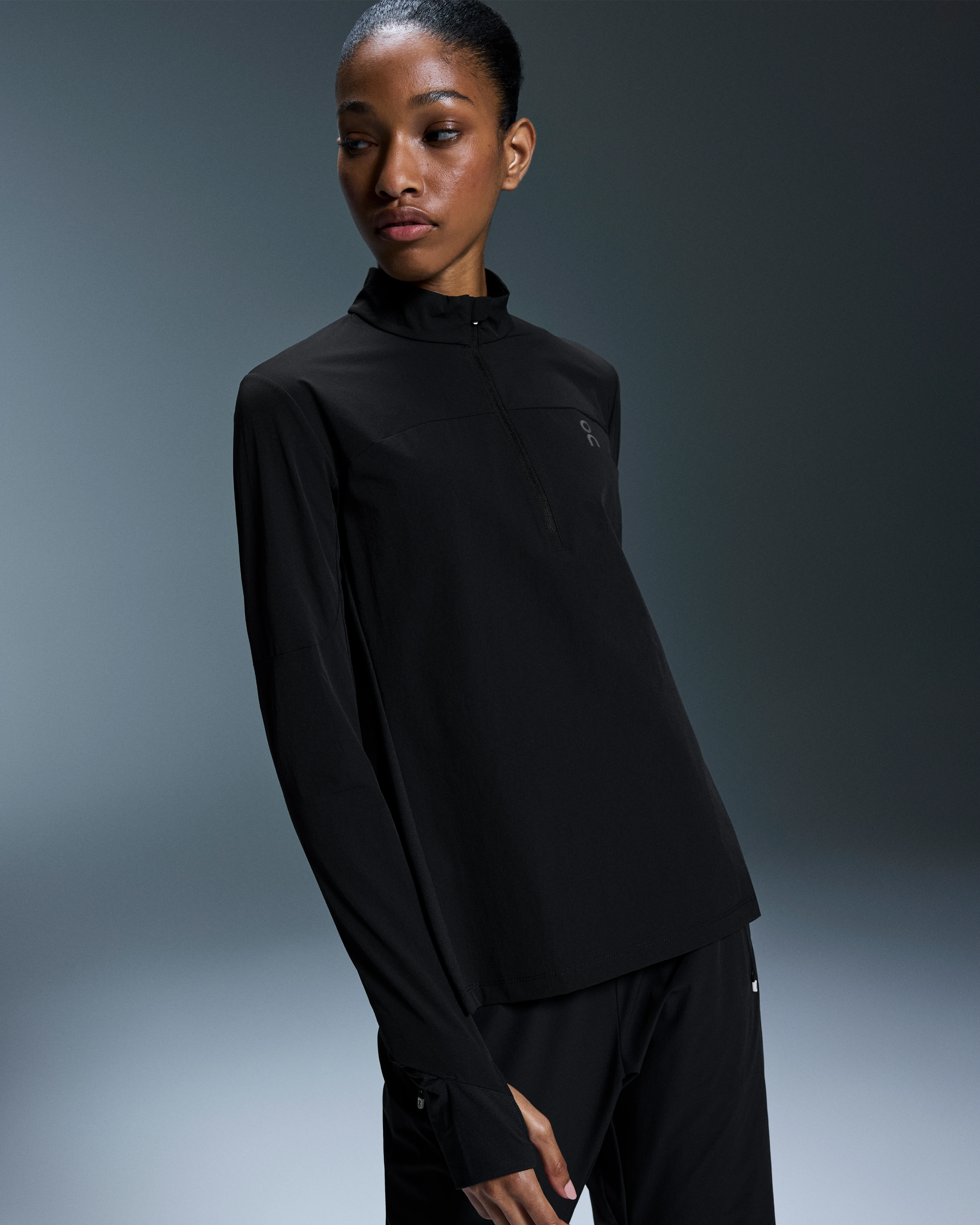 On Trail Breaker Black Women Hoodies and sweatshirts