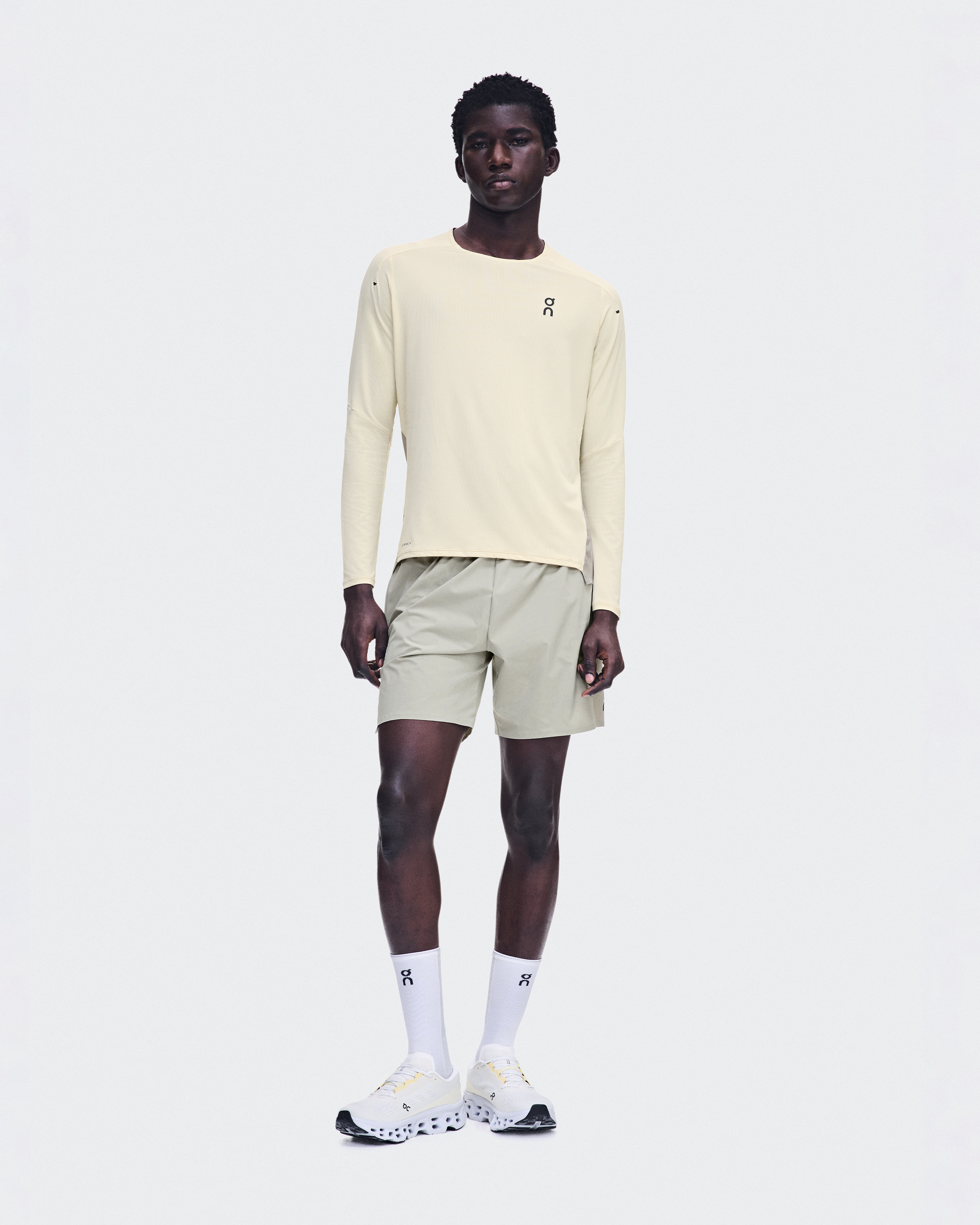 Performance Long-T Long-Sleeve Shirt in Hare/Brume
