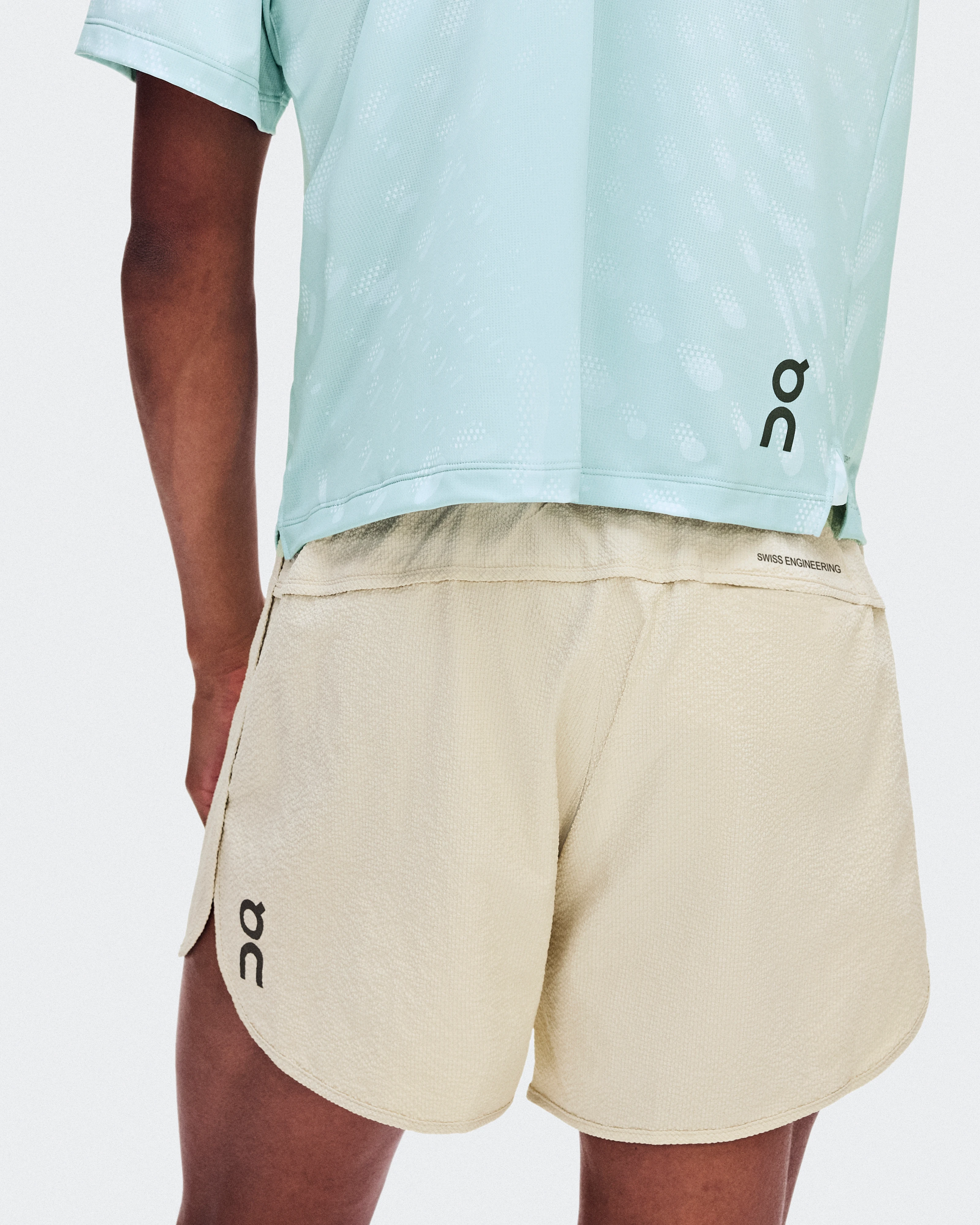 On Performance Volt Shorts Hare Men Shorts