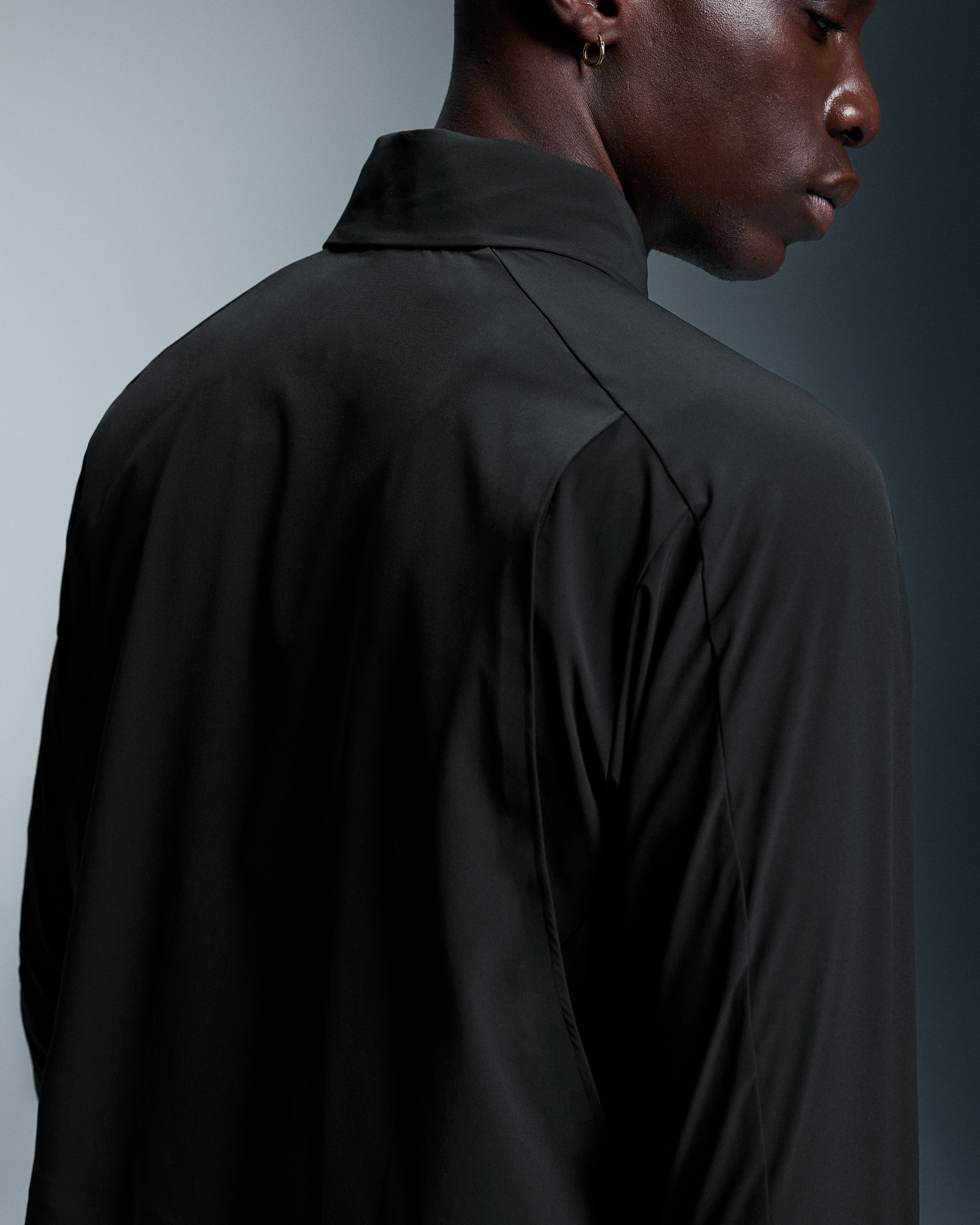 On Trail Breaker Black Men Tops and t-shirts