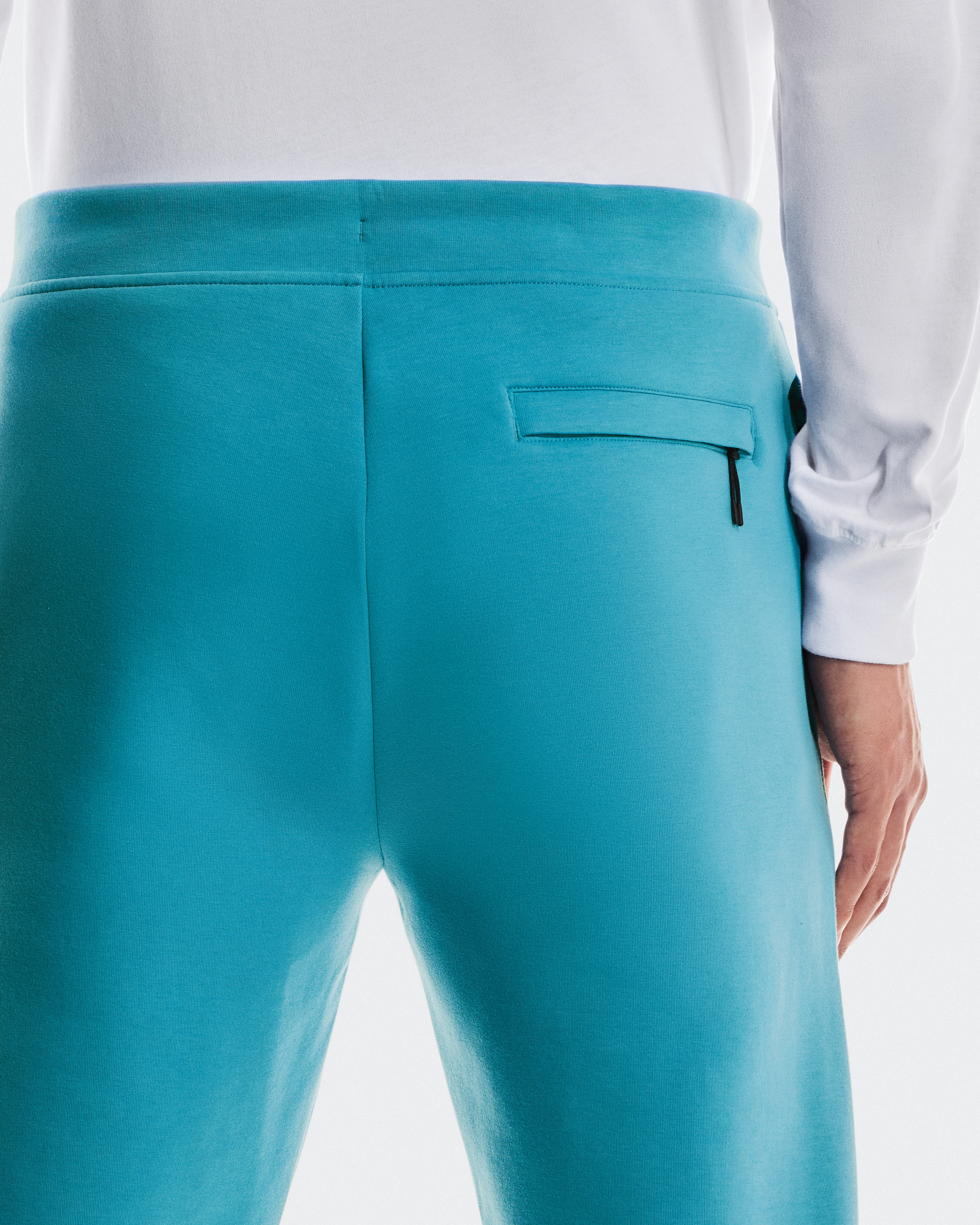 On Focus Tech Sweatpants Niagara Men Pants