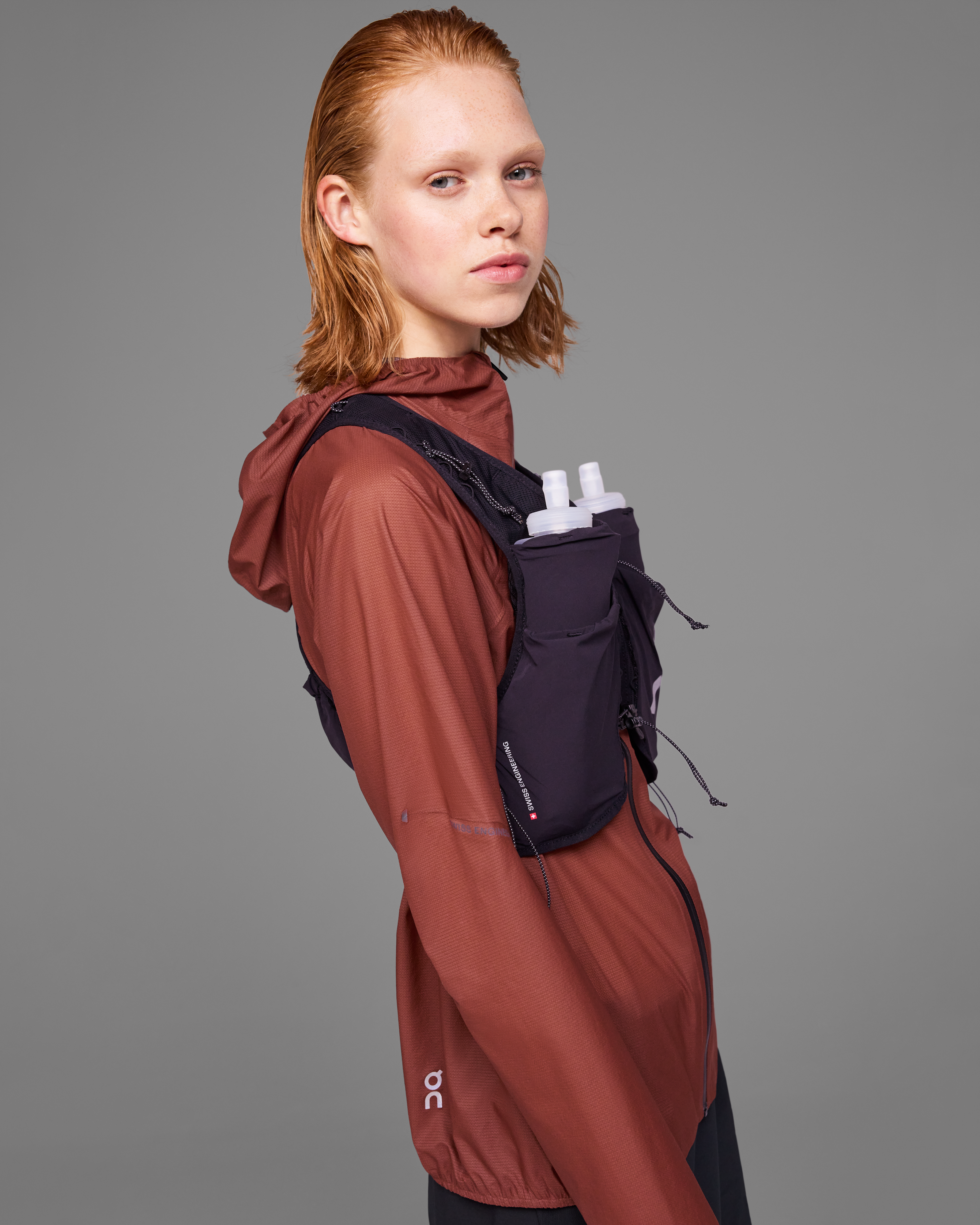 On Ultra Vest 10L Black Unisex Vests