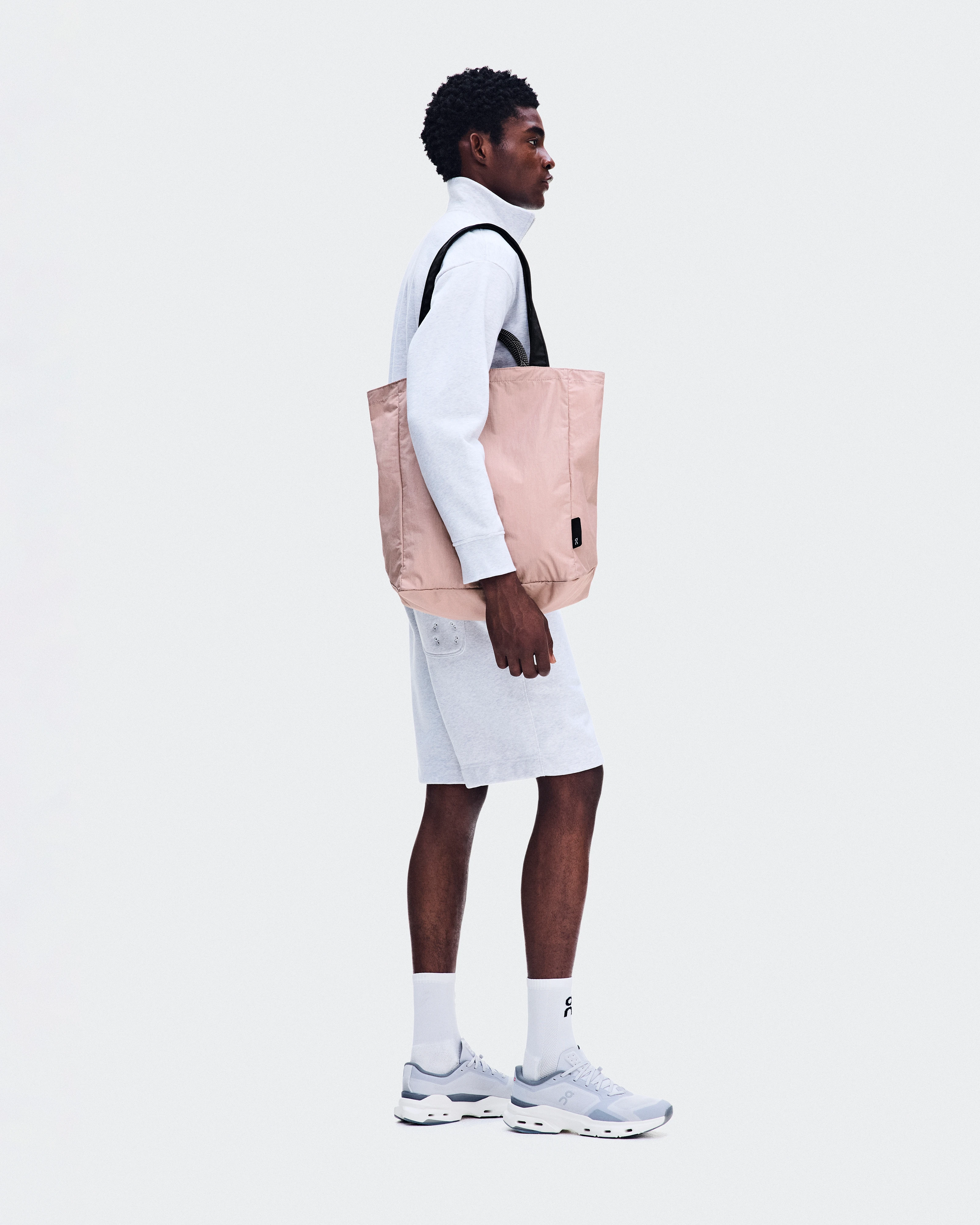 On Tote Pack 25L Biscuit & Black Unisex Bags