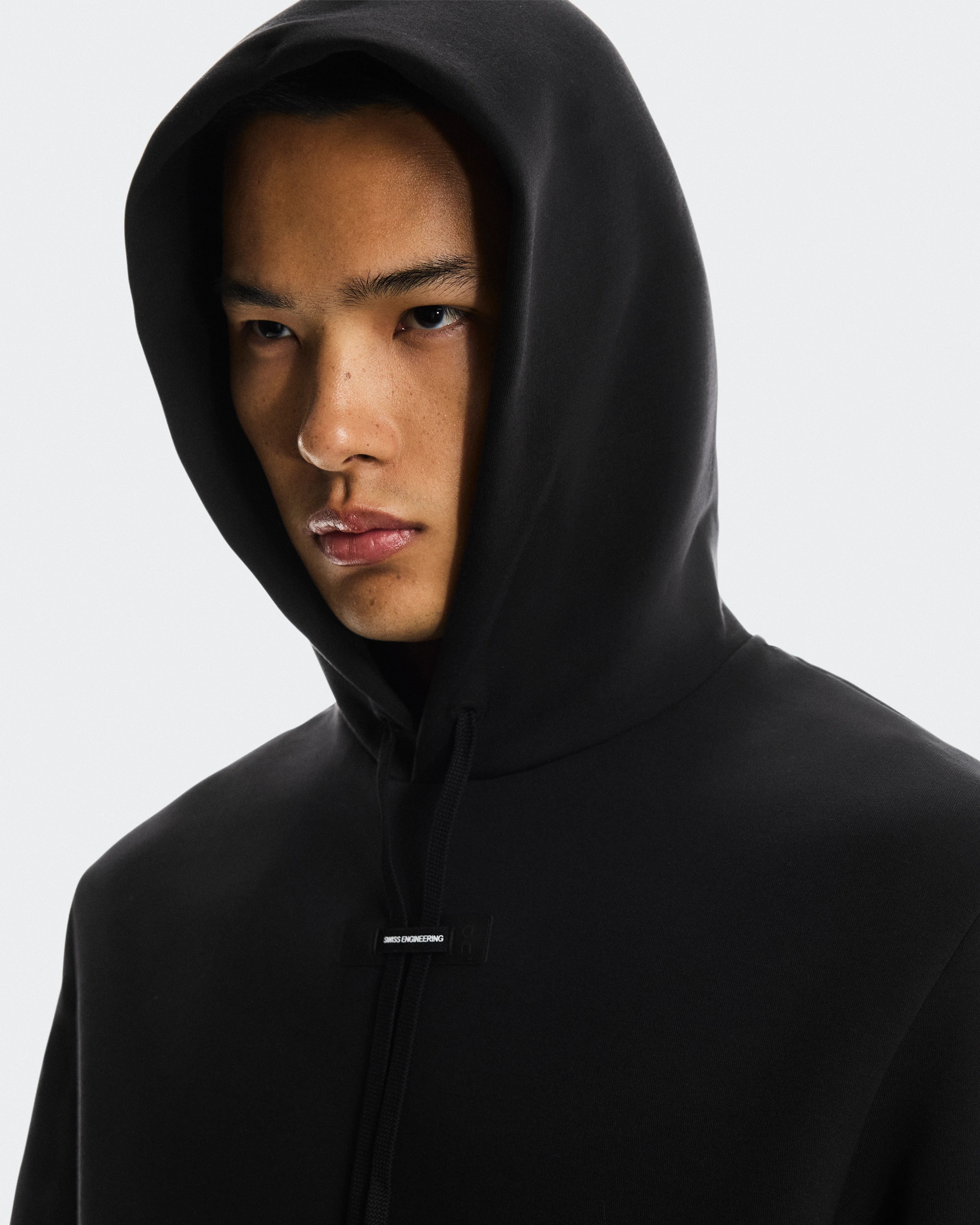 On Focus Tech Hoodie Black Men Hoodies and sweatshirts