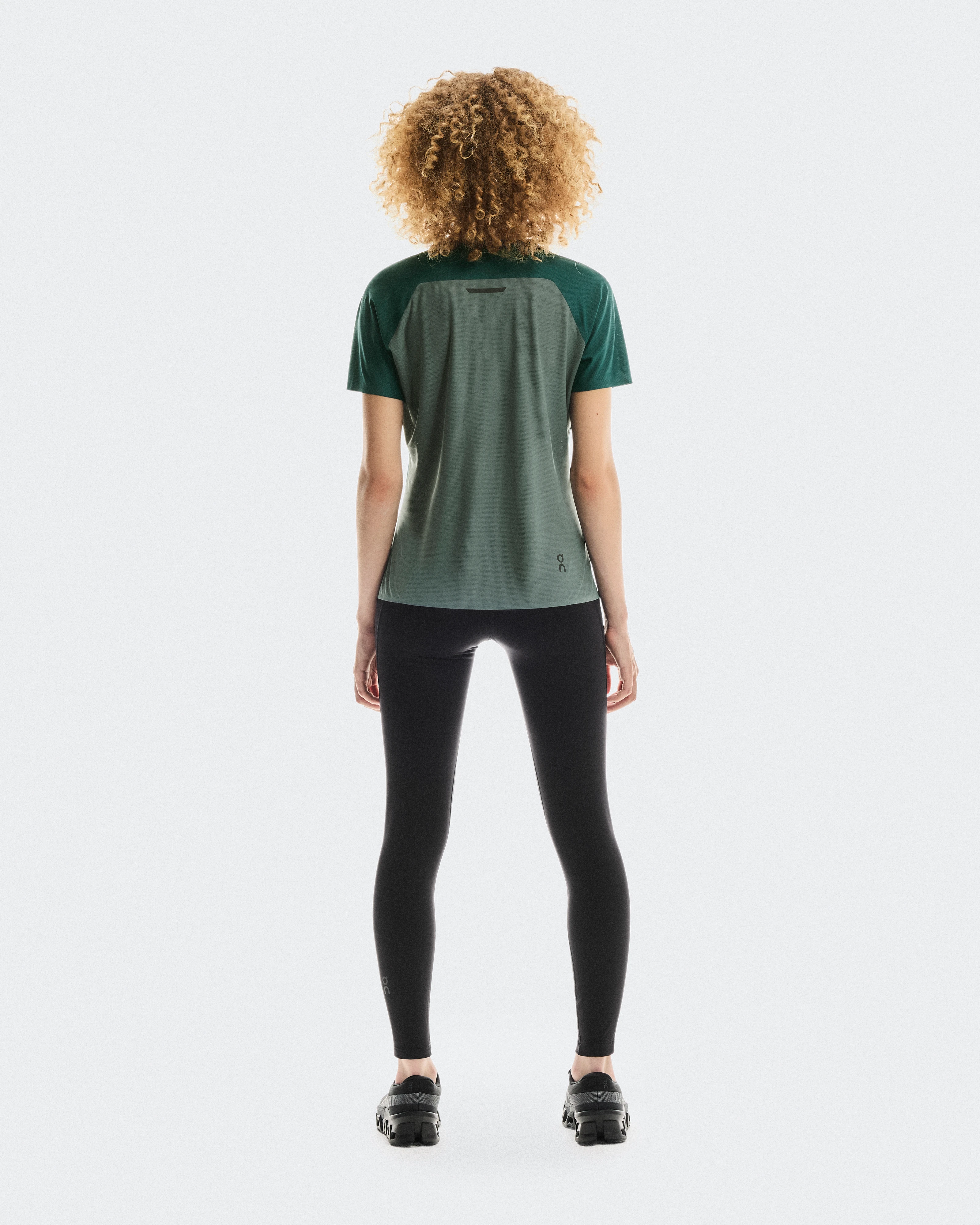 On Performance-T Spirulina & Olive Women Tops and t-shirts