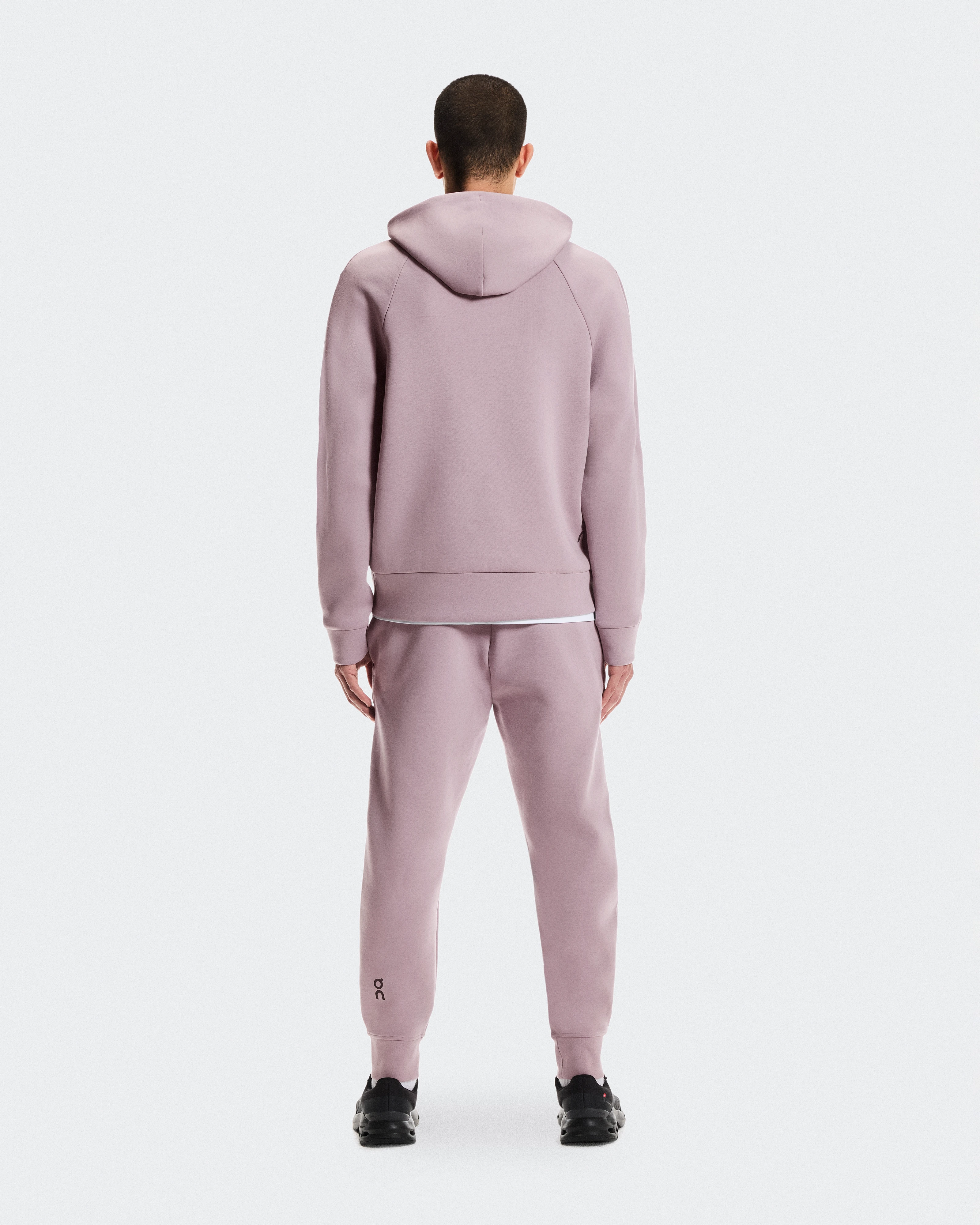 On Focus Tech Sweatpants Heron Men Pants